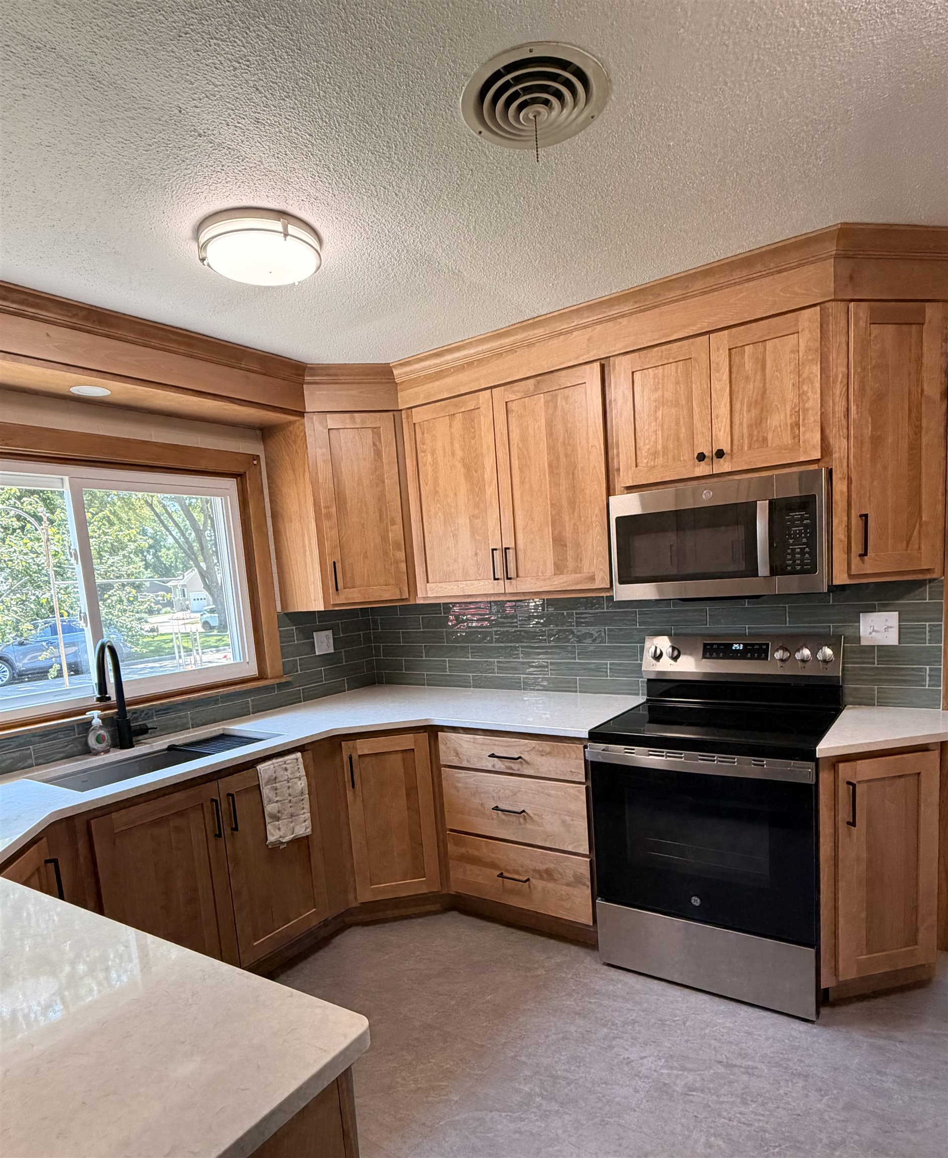 3303 F Avenue, Kearney, Nebraska 68847, 2 Bedroom Bedrooms, ,3 BathroomBathrooms,Residential,for Sale,3303 F Avenue,20261145
