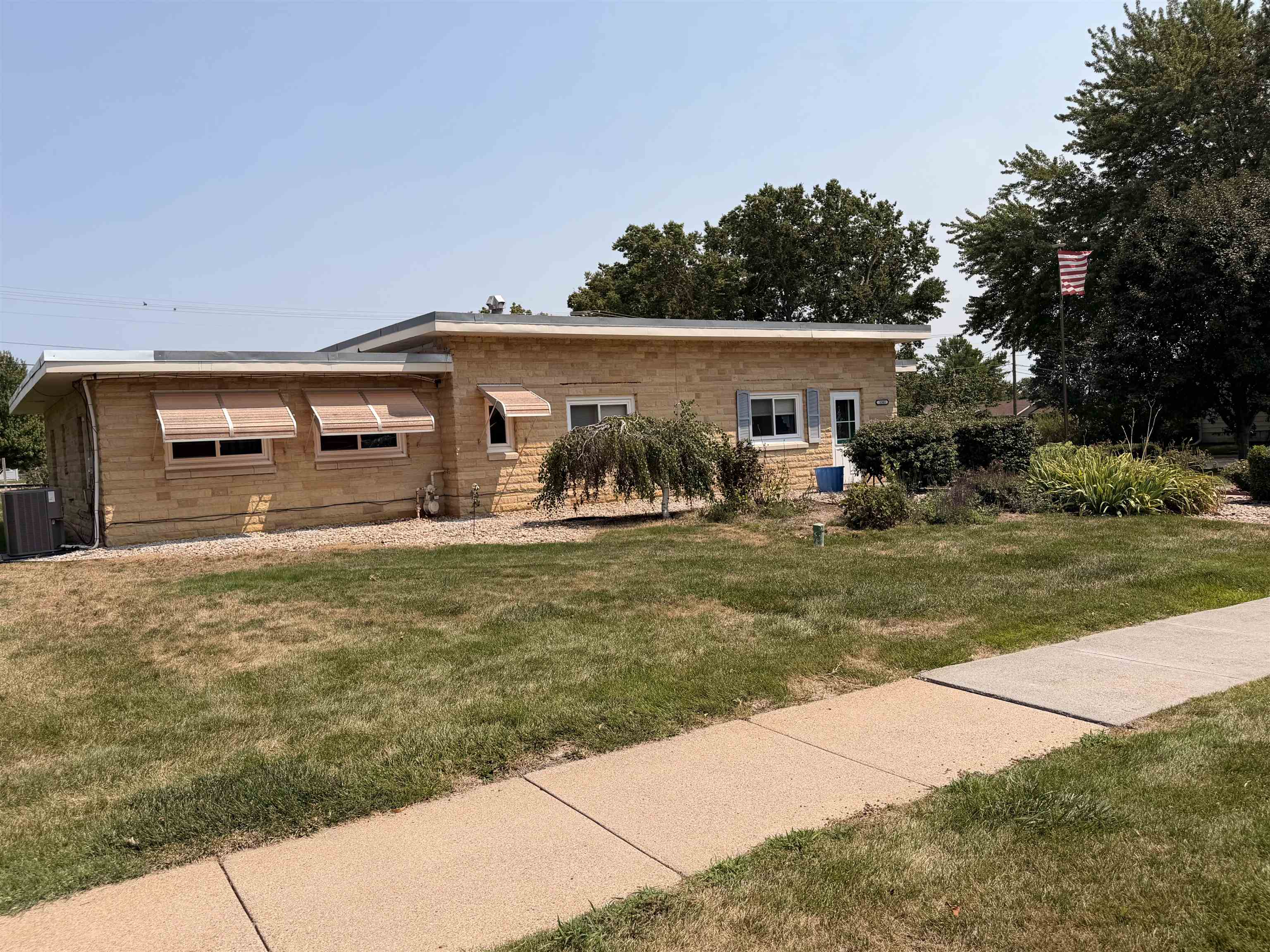 3303 F Avenue, Kearney, Nebraska 68847, 2 Bedroom Bedrooms, ,3 BathroomBathrooms,Residential,for Sale,3303 F Avenue,20261145