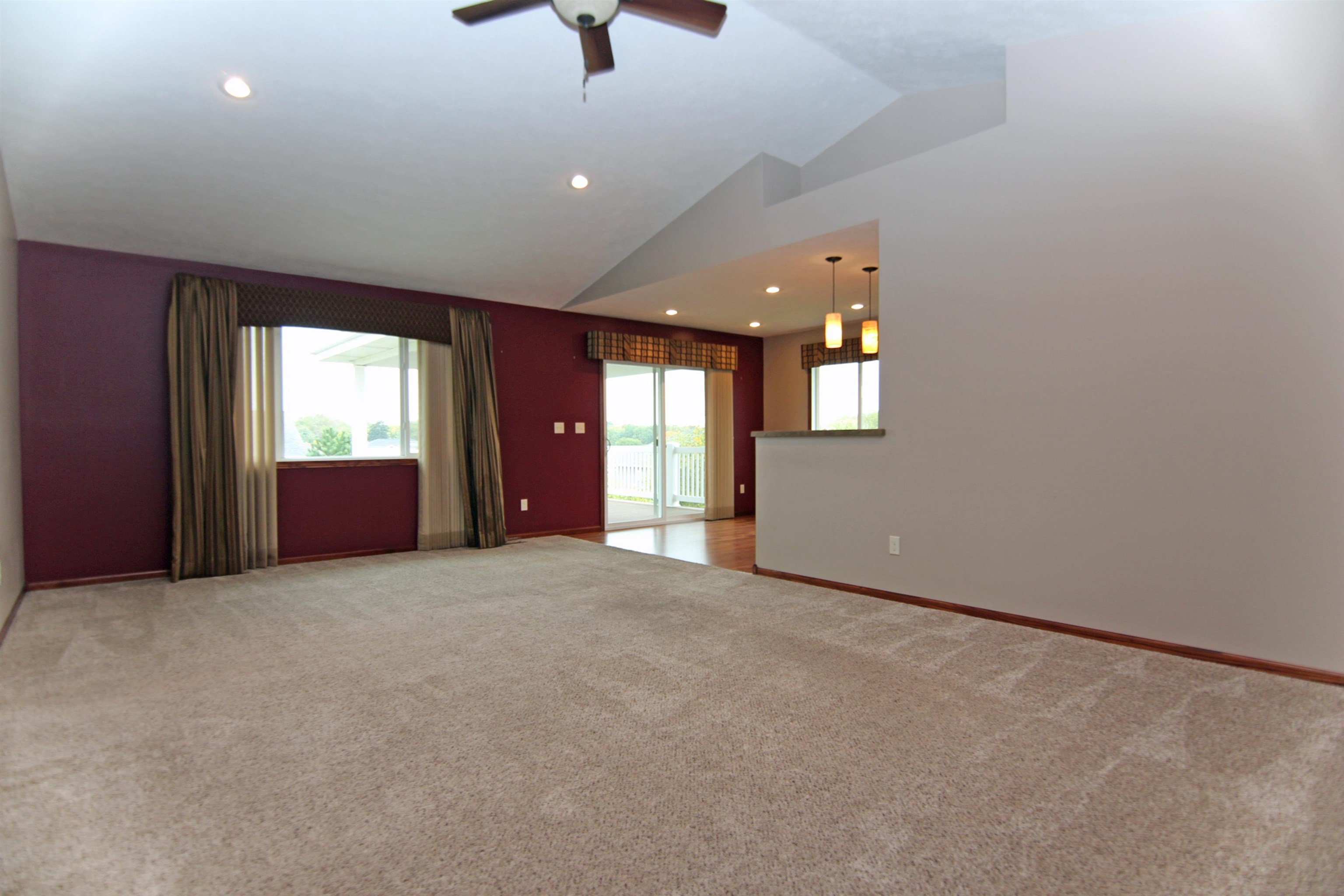4702 10th Avenue Place, Kearney, Nebraska 68845, 5 Bedroom Bedrooms, ,3 BathroomBathrooms,Residential,for Sale,4702 10th Avenue Place,20261486