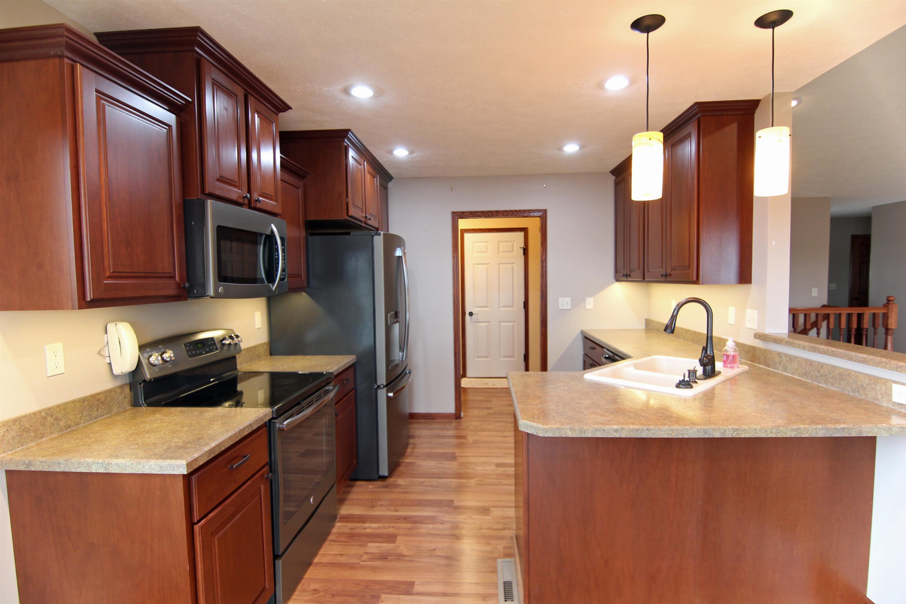 4702 10th Avenue Place, Kearney, Nebraska 68845, 5 Bedroom Bedrooms, ,3 BathroomBathrooms,Residential,for Sale,4702 10th Avenue Place,20261486