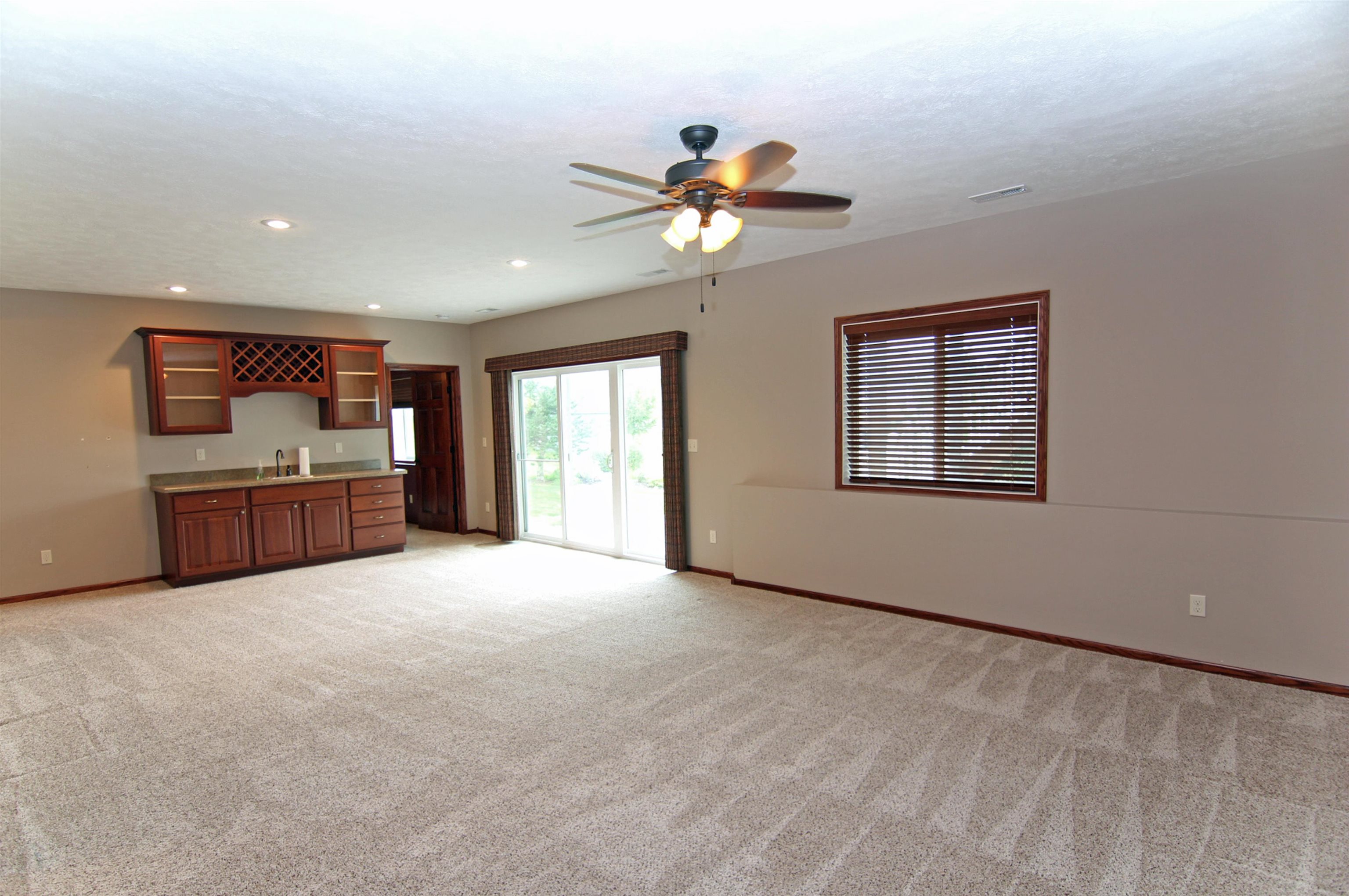 4702 10th Avenue Place, Kearney, Nebraska 68845, 5 Bedroom Bedrooms, ,3 BathroomBathrooms,Residential,for Sale,4702 10th Avenue Place,20261486