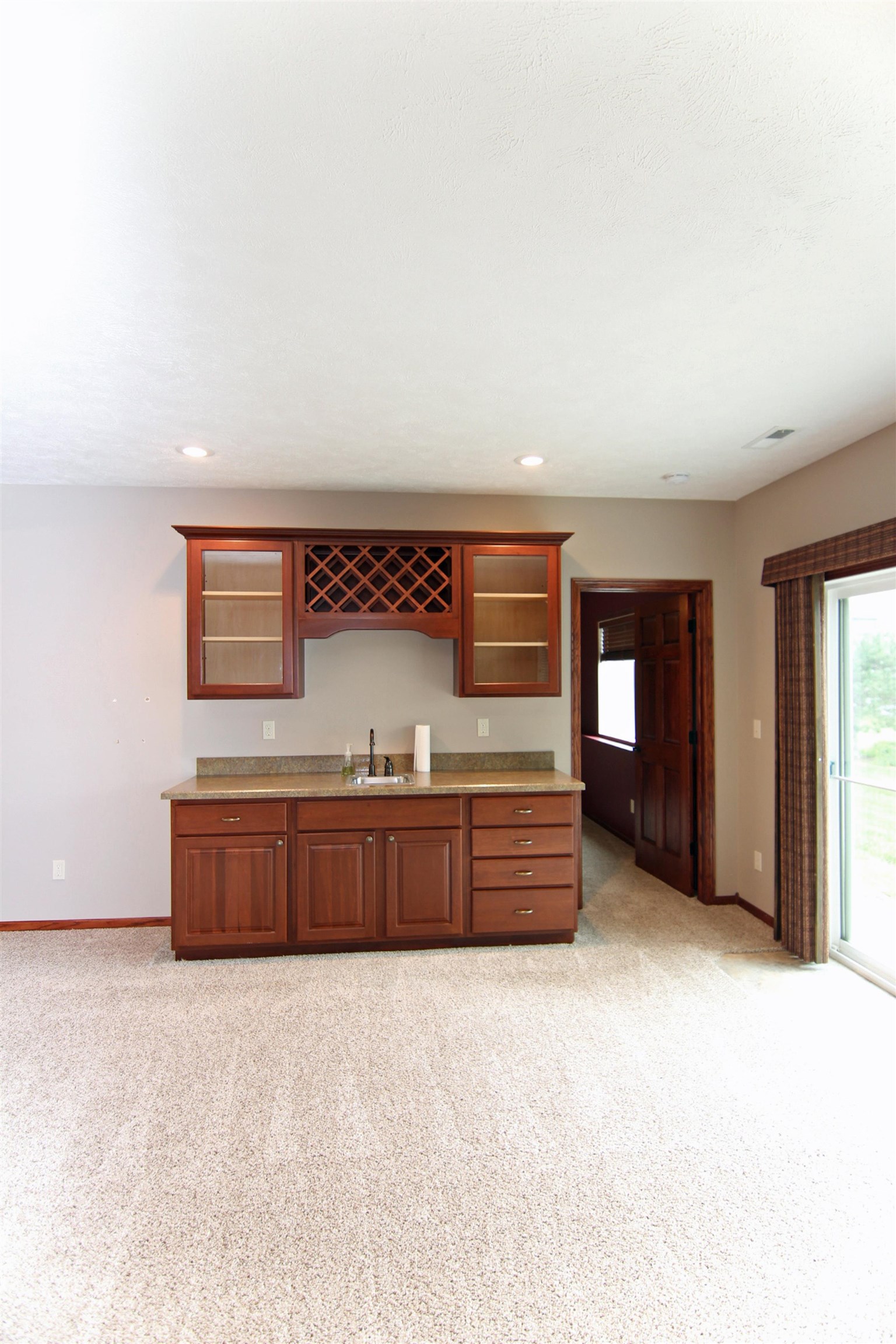 4702 10th Avenue Place, Kearney, Nebraska 68845, 5 Bedroom Bedrooms, ,3 BathroomBathrooms,Residential,for Sale,4702 10th Avenue Place,20261486