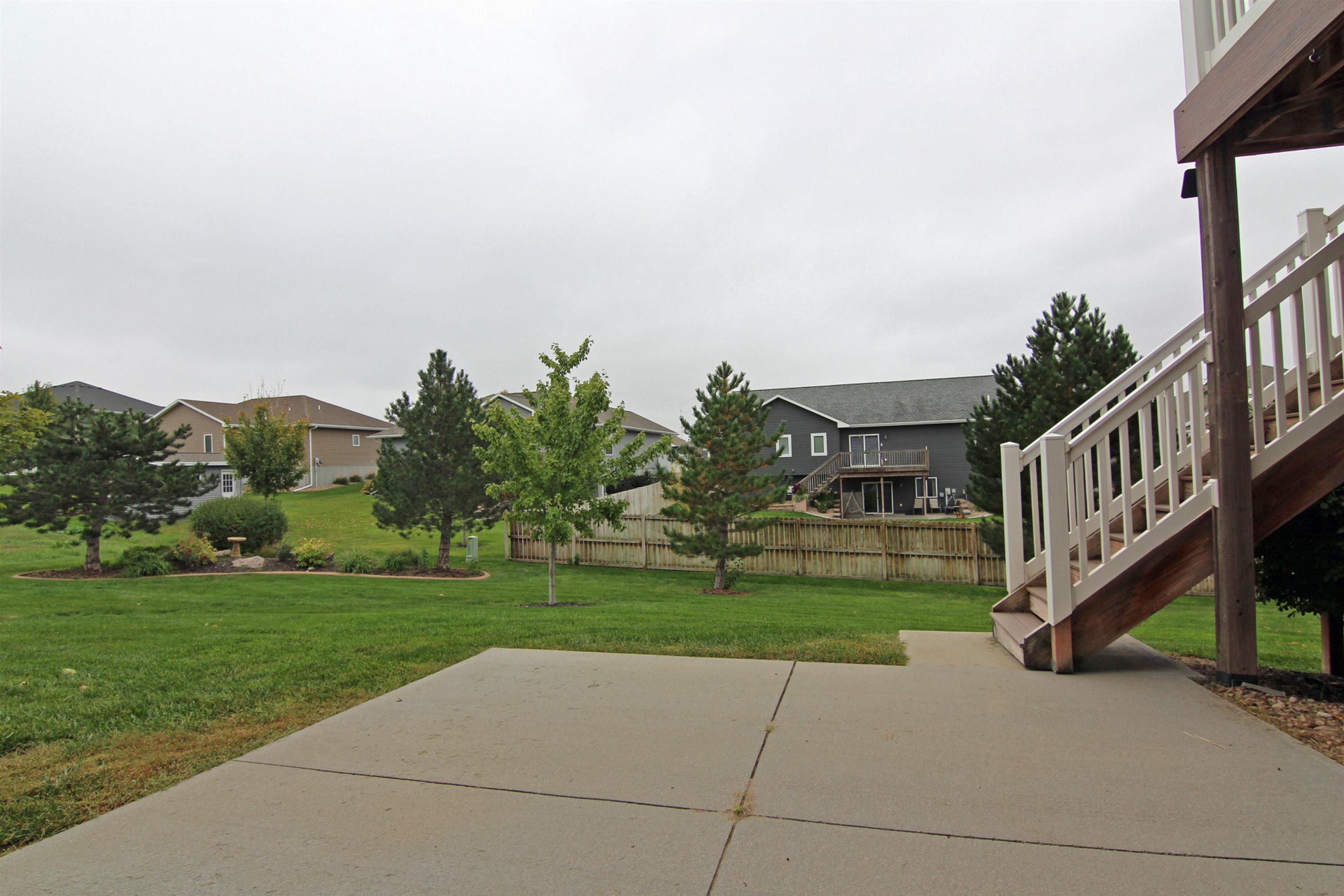 4702 10th Avenue Place, Kearney, Nebraska 68845, 5 Bedroom Bedrooms, ,3 BathroomBathrooms,Residential,for Sale,4702 10th Avenue Place,20261486
