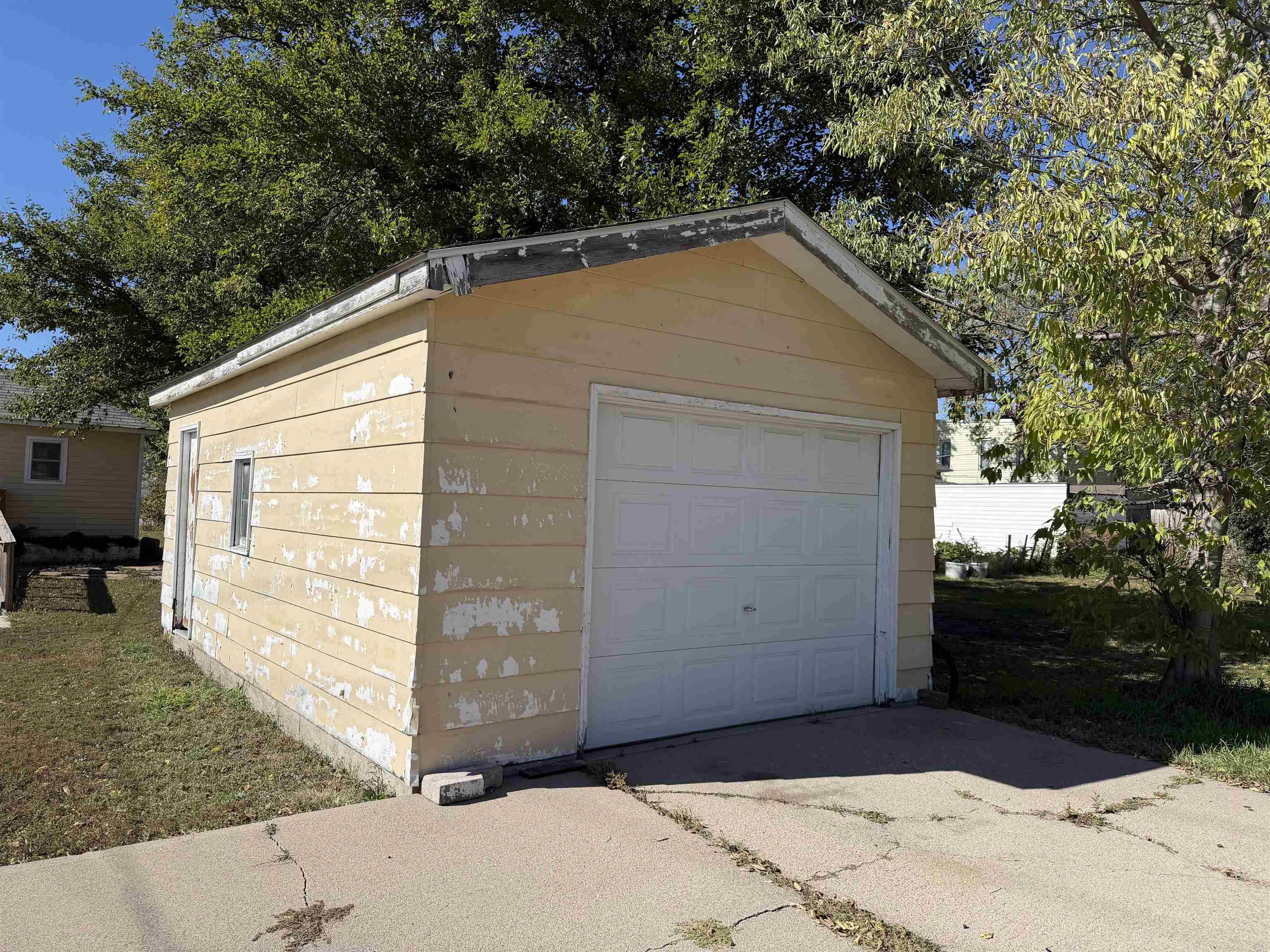 1919 5th Ave, Kearney, Nebraska 68845, 2 Bedroom Bedrooms, ,1 BathroomBathrooms,Residential,for Sale,1919 5th Ave,20261504