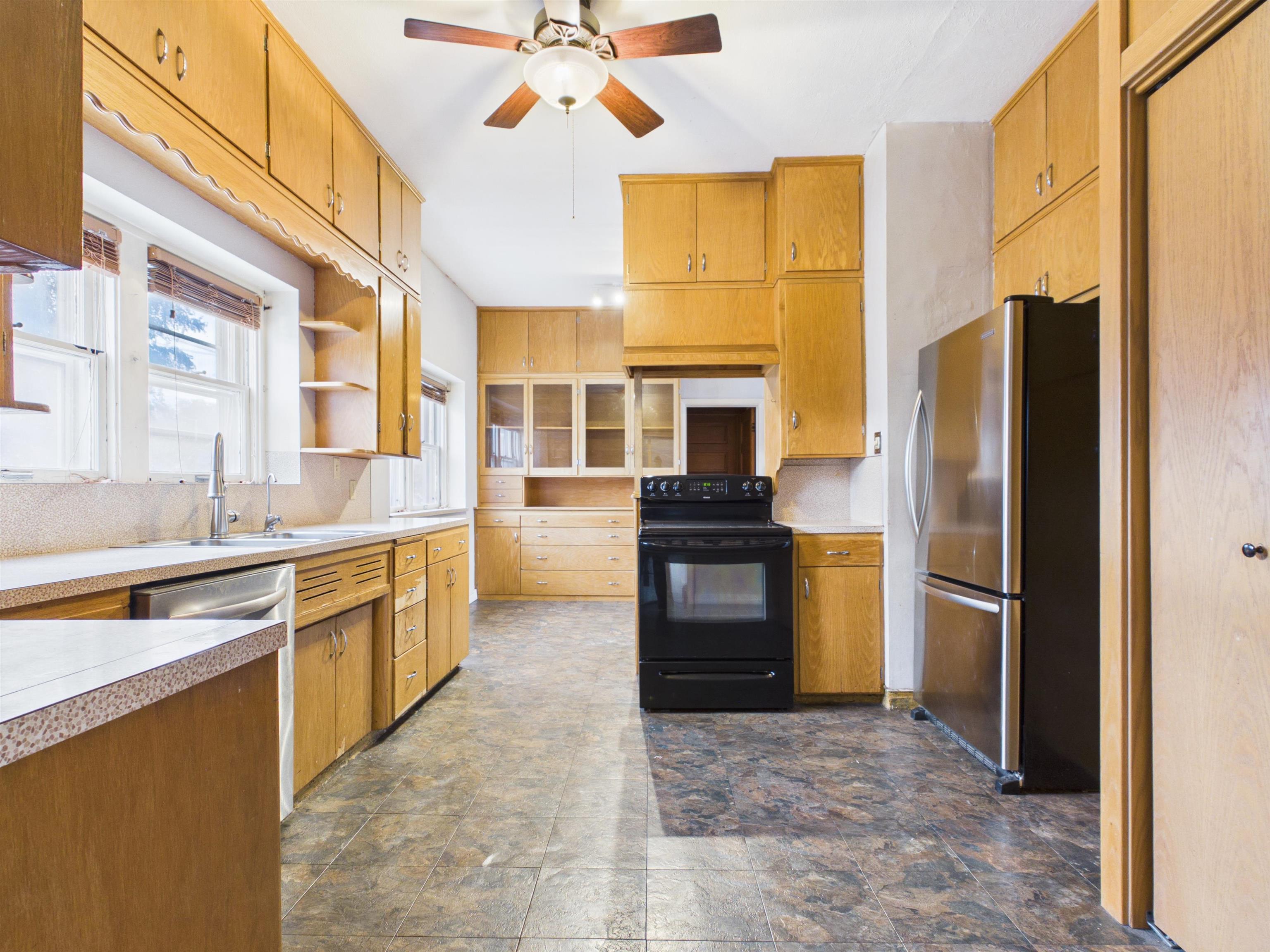 309 W 4th Street, Minden, Nebraska 68959, 5 Bedroom Bedrooms, ,3 BathroomBathrooms,Residential,for Sale,309 W 4th Street,20261505