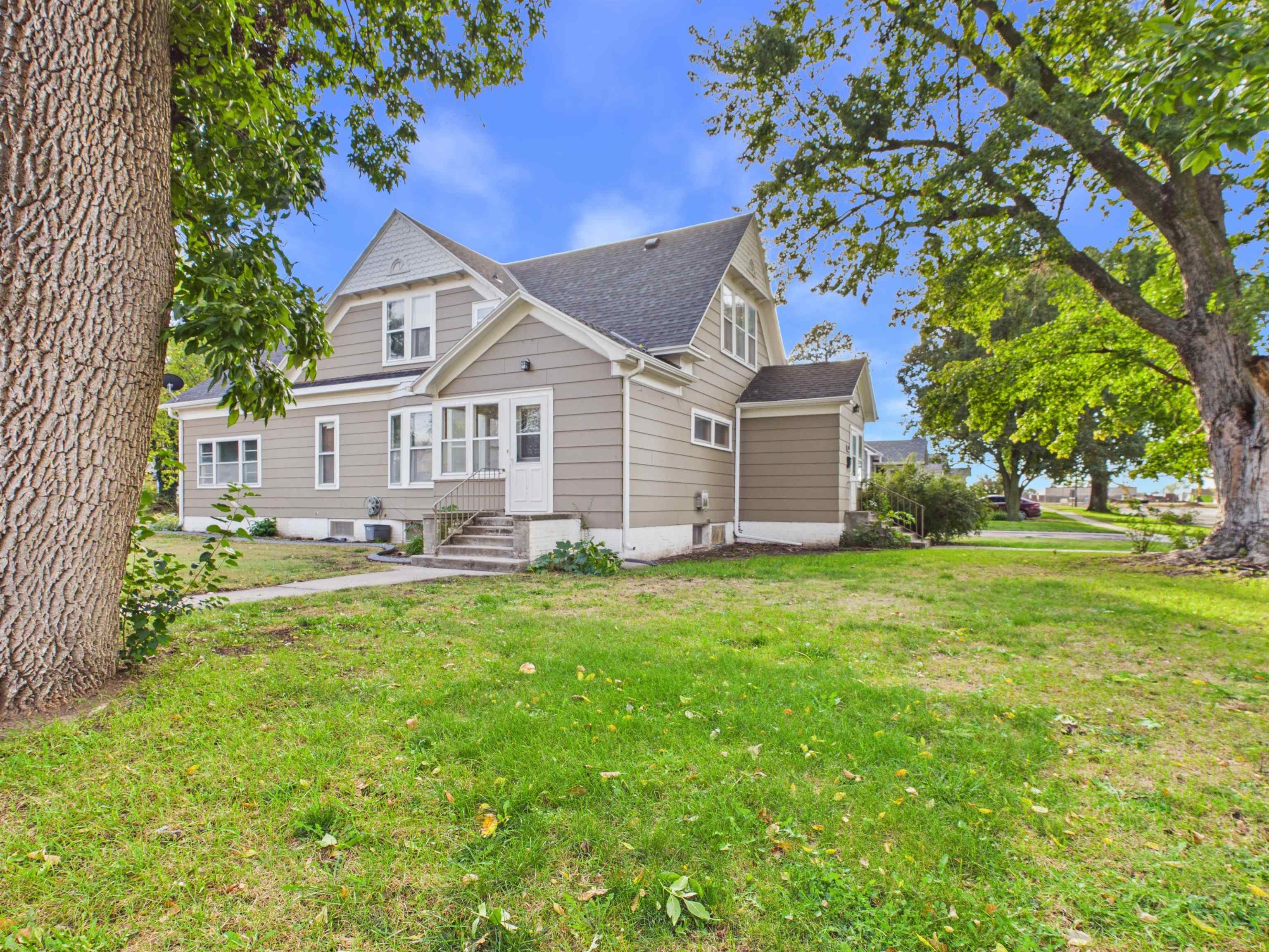 309 W 4th Street, Minden, Nebraska 68959, 5 Bedroom Bedrooms, ,3 BathroomBathrooms,Residential,for Sale,309 W 4th Street,20261505