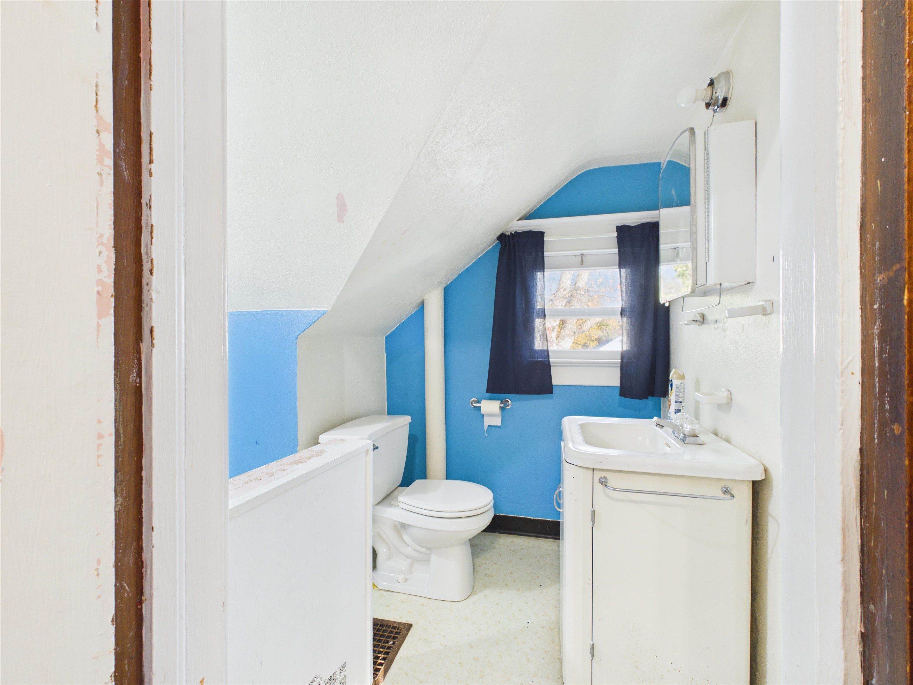 309 W 4th Street, Minden, Nebraska 68959, 5 Bedroom Bedrooms, ,3 BathroomBathrooms,Residential,for Sale,309 W 4th Street,20261505