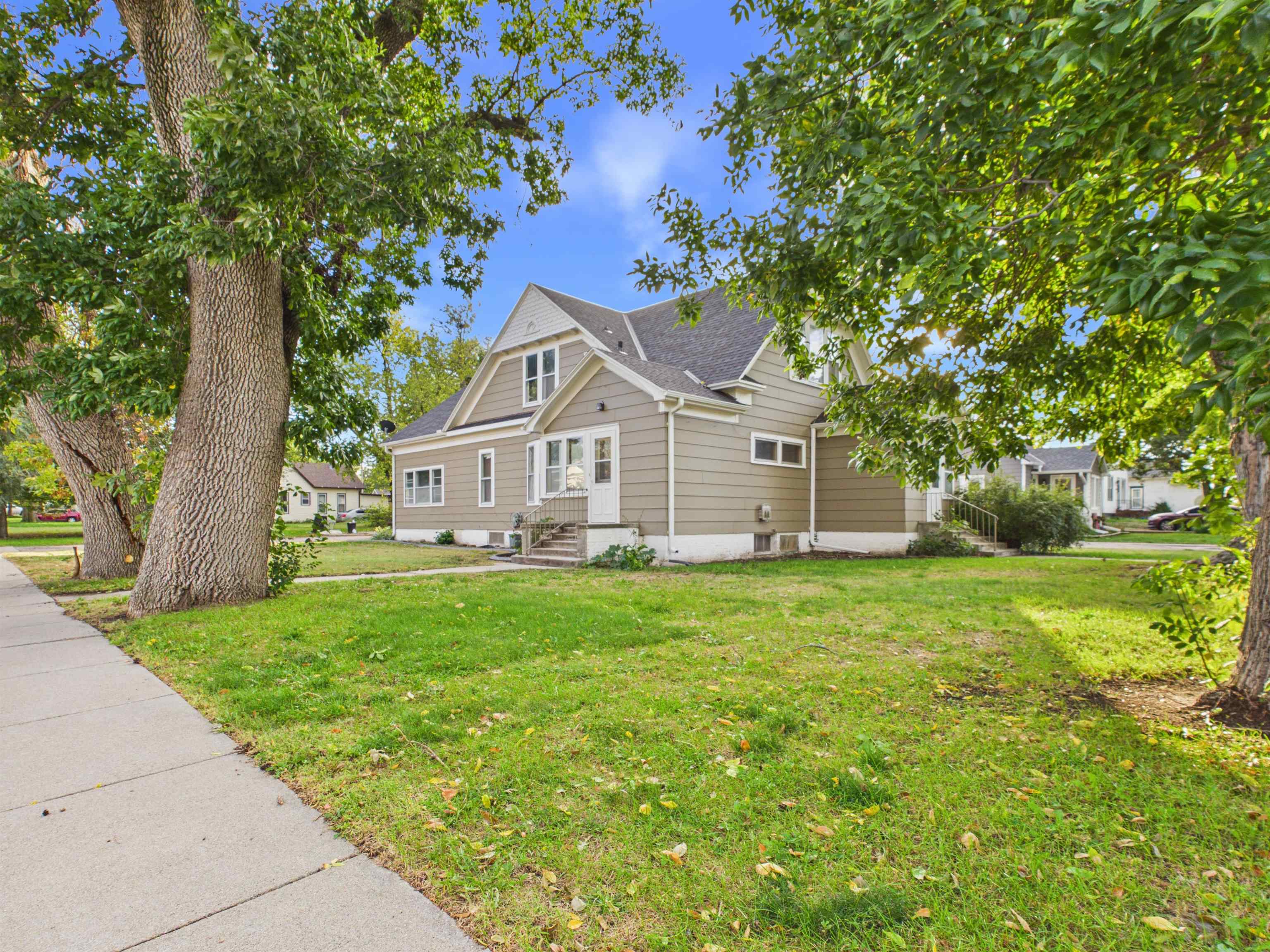 309 W 4th Street, Minden, Nebraska 68959, 5 Bedroom Bedrooms, ,3 BathroomBathrooms,Residential,for Sale,309 W 4th Street,20261505