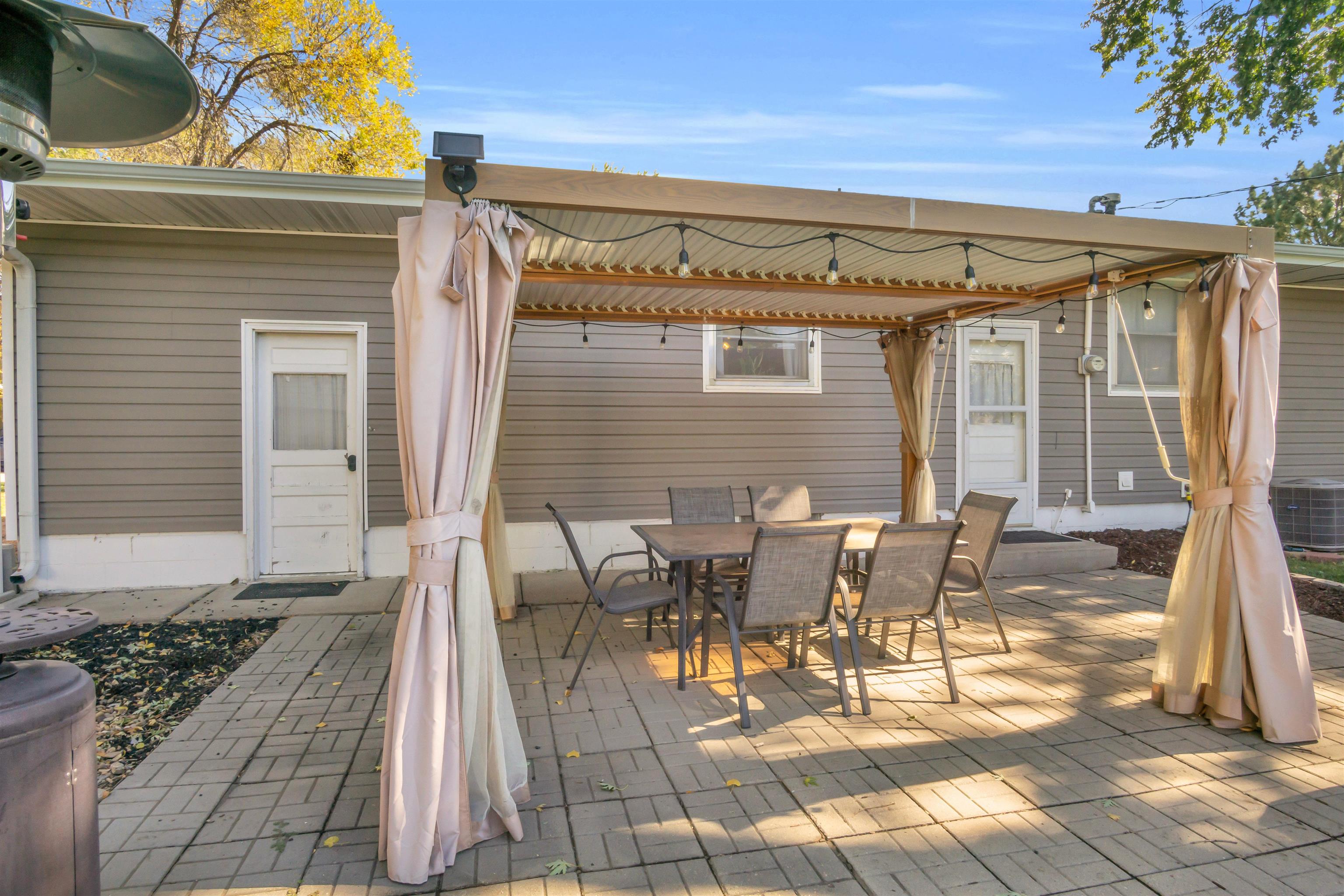 3114 F Avenue, Kearney, Nebraska 68847, 4 Bedroom Bedrooms, ,2 BathroomBathrooms,Residential,for Sale,3114 F Avenue,20261508