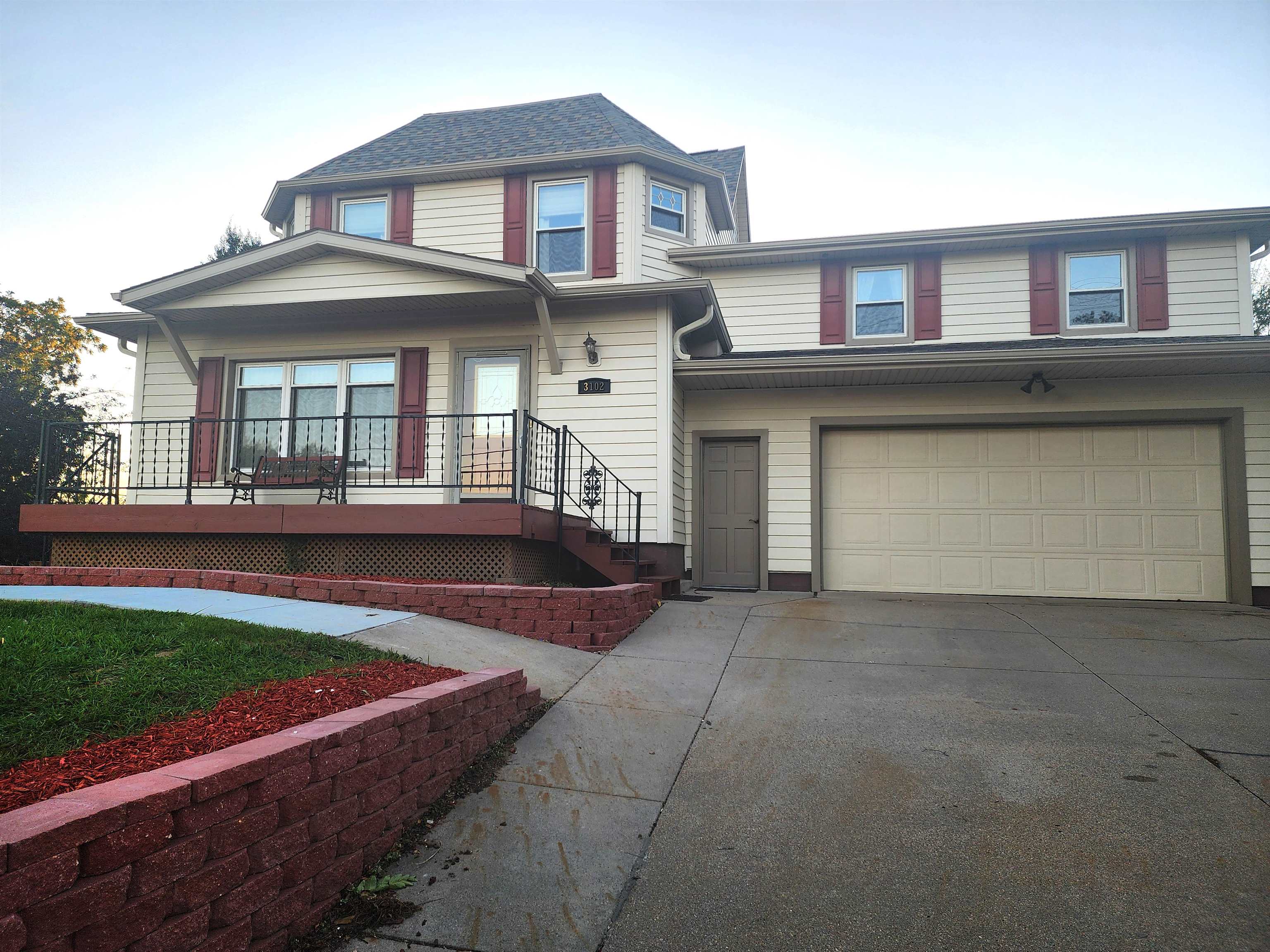 3102 8th Avenue, Kearney, Nebraska 68845, 6 Bedroom Bedrooms, ,3 BathroomBathrooms,Residential,for Sale,3102 8th Avenue,20261513