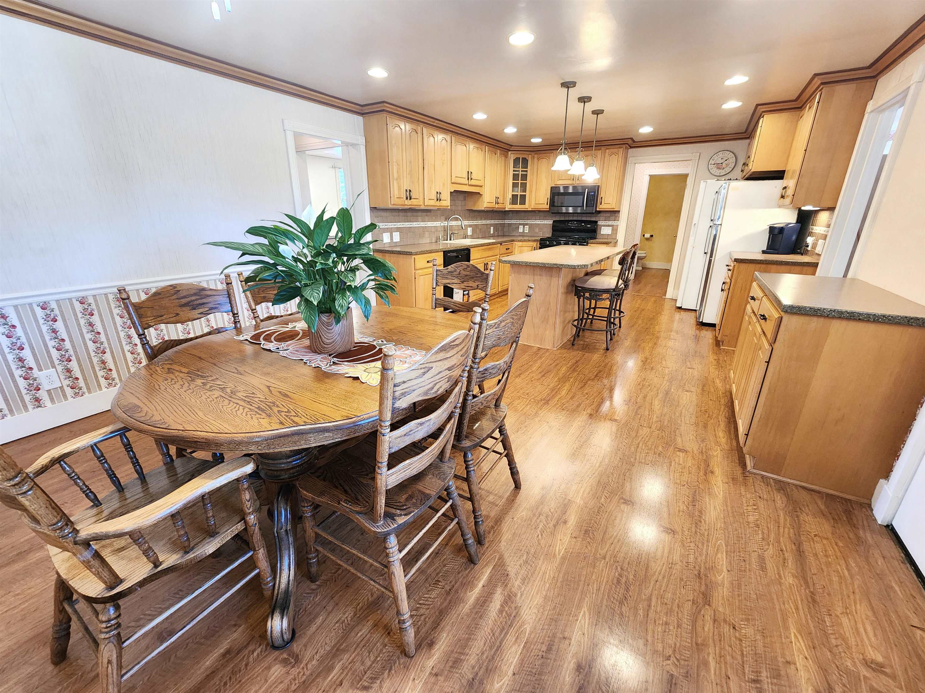 3102 8th Avenue, Kearney, Nebraska 68845, 6 Bedroom Bedrooms, ,3 BathroomBathrooms,Residential,for Sale,3102 8th Avenue,20261513