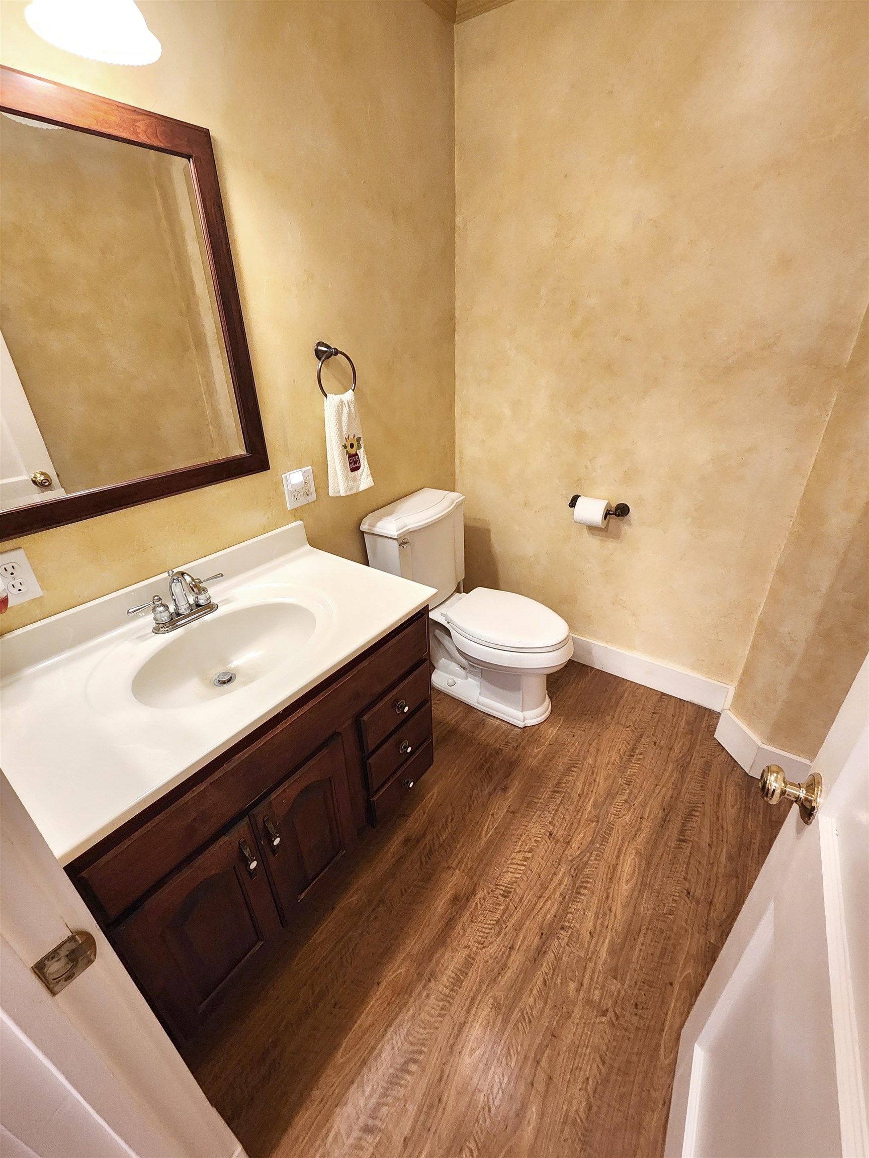 3102 8th Avenue, Kearney, Nebraska 68845, 6 Bedroom Bedrooms, ,3 BathroomBathrooms,Residential,for Sale,3102 8th Avenue,20261513