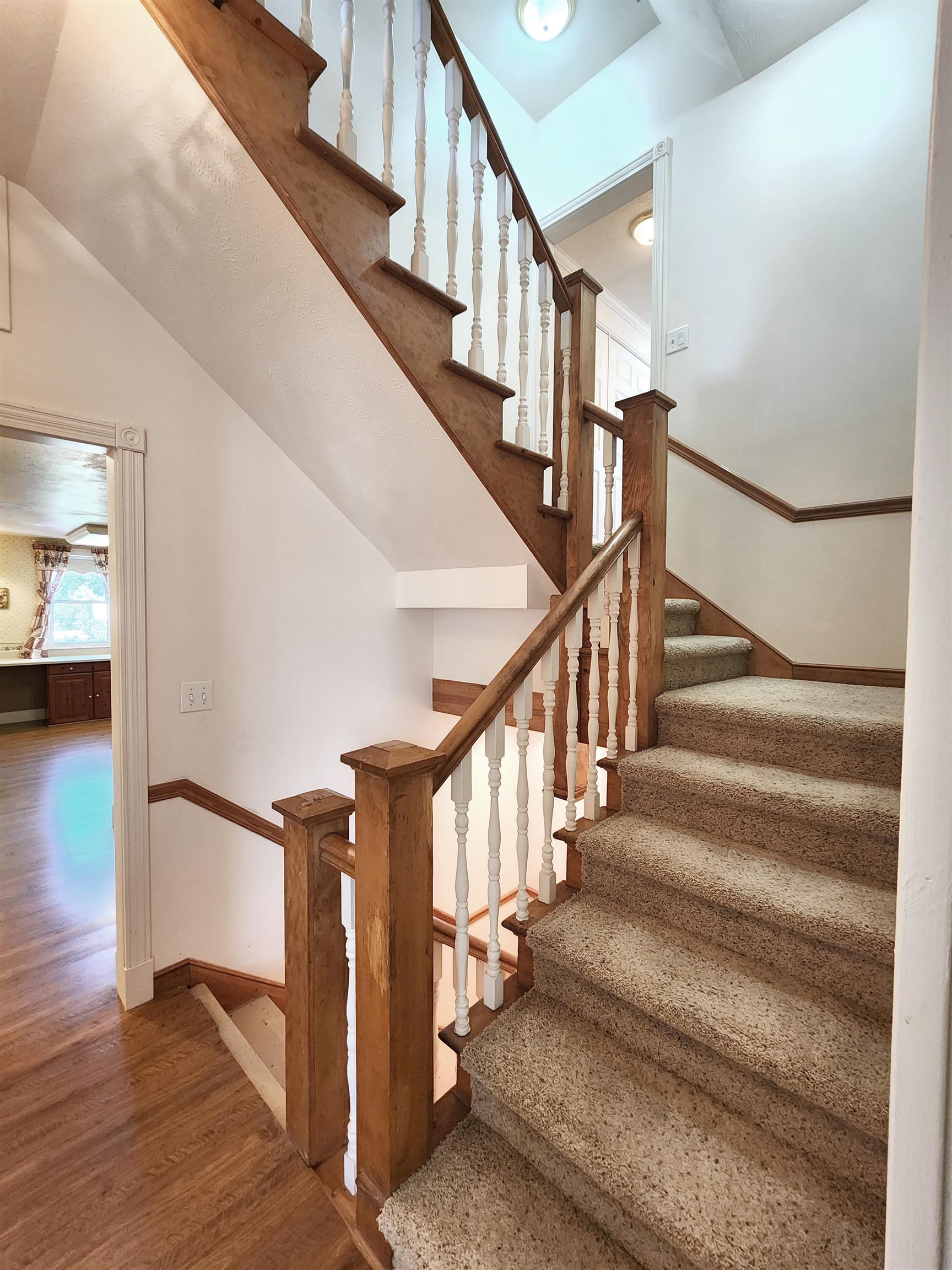 3102 8th Avenue, Kearney, Nebraska 68845, 6 Bedroom Bedrooms, ,3 BathroomBathrooms,Residential,for Sale,3102 8th Avenue,20261513