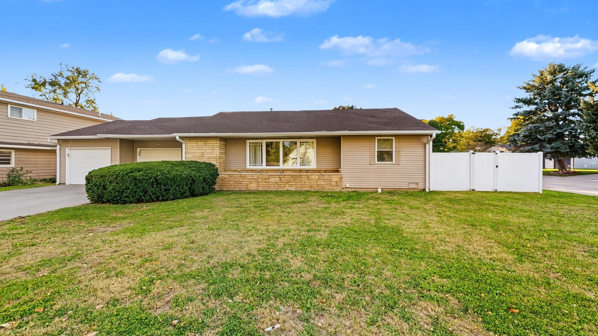 1823 Cleveland Street, Lexington, Nebraska 68850, 3 Bedroom Bedrooms, ,2 BathroomBathrooms,Residential,for Sale,1823 Cleveland Street,20261517