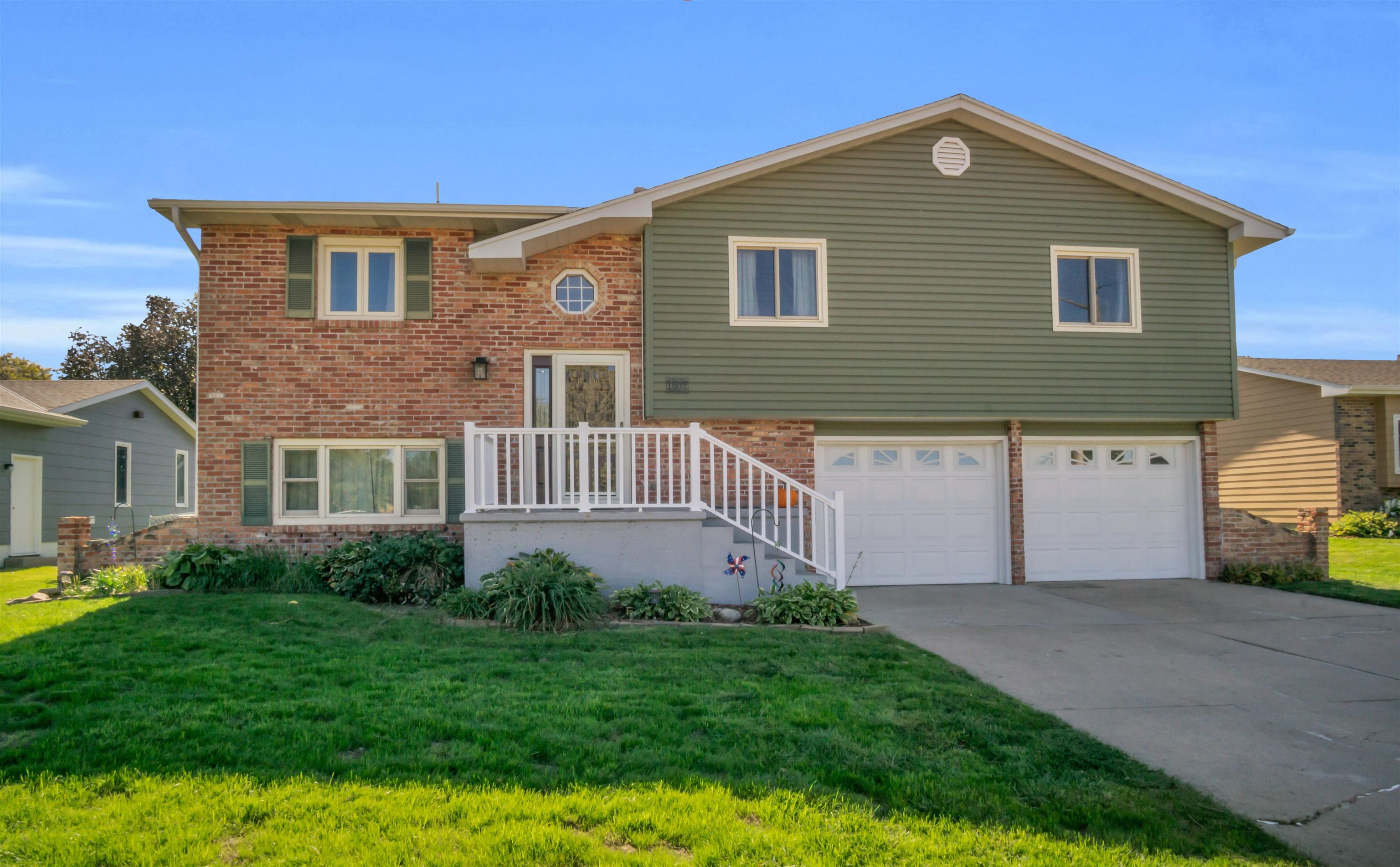 1602 W 38th Street, Kearney, Nebraska 68845, 4 Bedroom Bedrooms, ,3 BathroomBathrooms,Residential,for Sale,1602 W 38th Street,20261518
