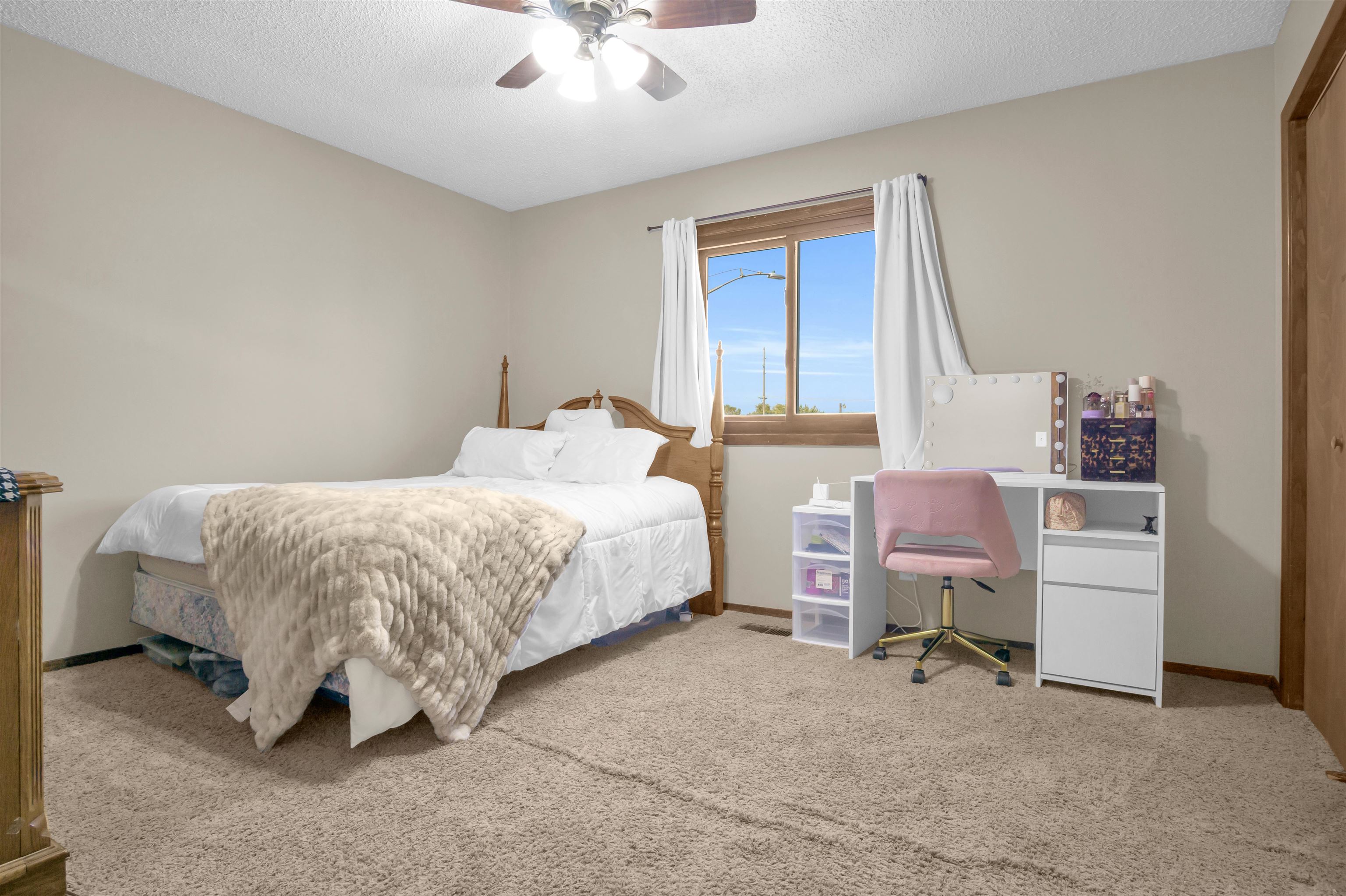 1602 W 38th Street, Kearney, Nebraska 68845, 4 Bedroom Bedrooms, ,3 BathroomBathrooms,Residential,for Sale,1602 W 38th Street,20261518