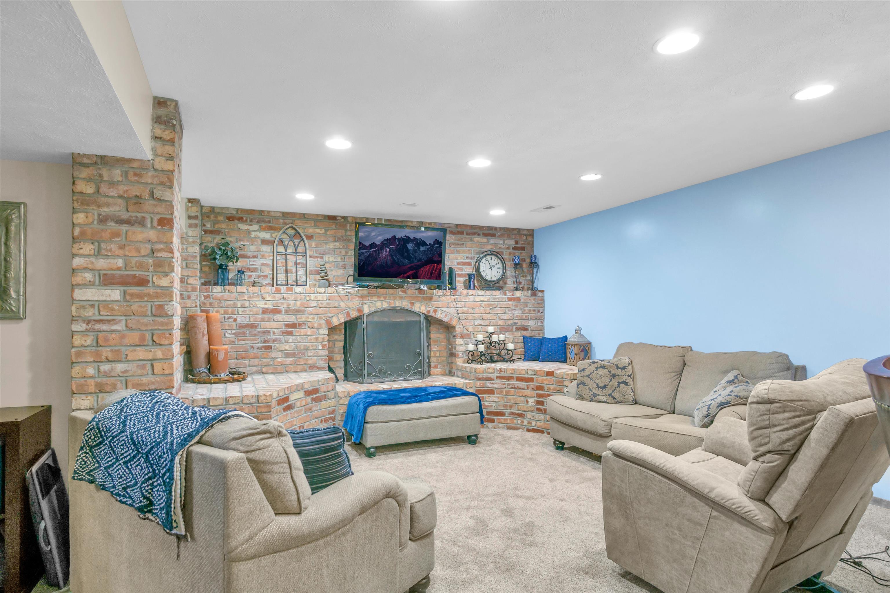 1602 W 38th Street, Kearney, Nebraska 68845, 4 Bedroom Bedrooms, ,3 BathroomBathrooms,Residential,for Sale,1602 W 38th Street,20261518