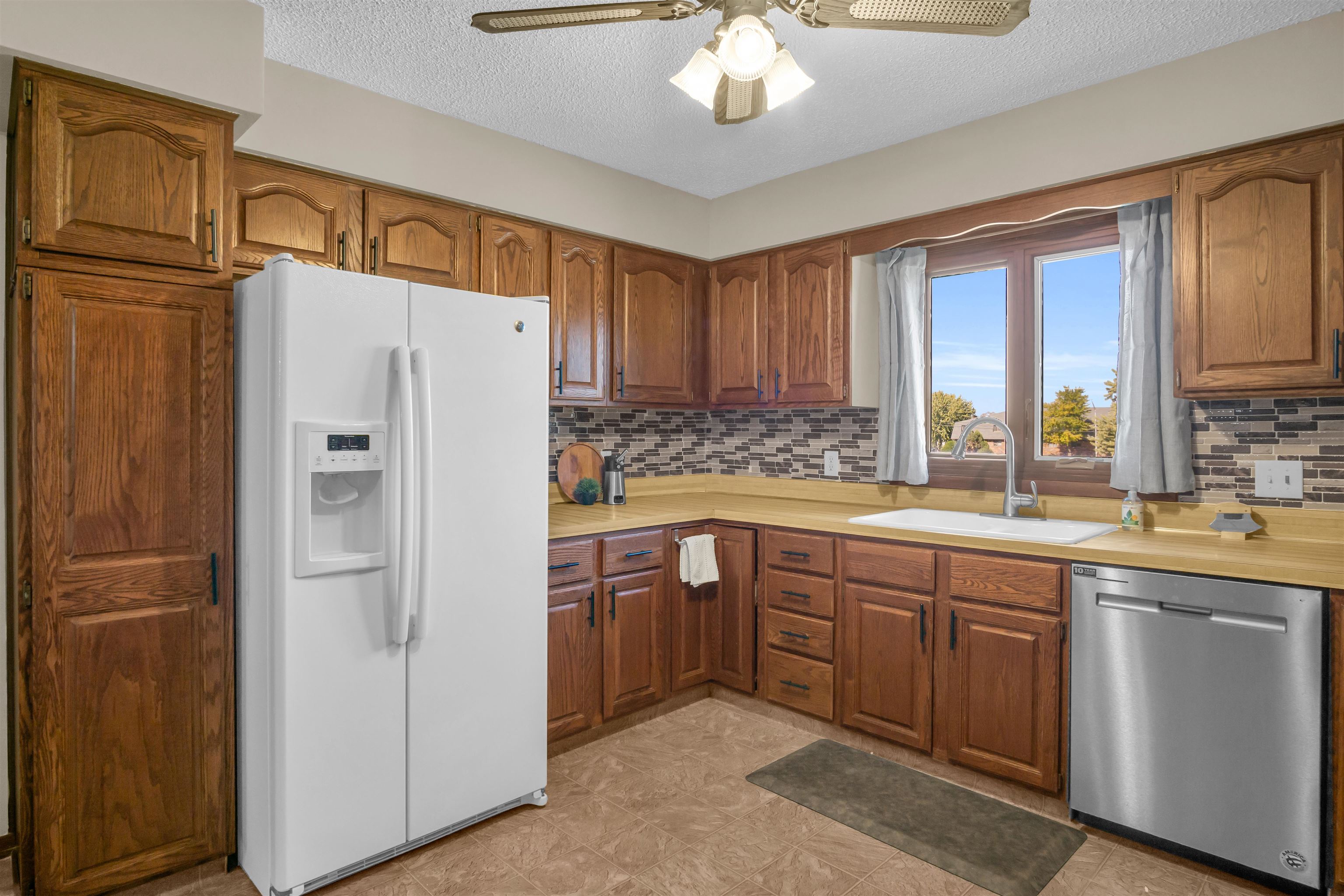 1602 W 38th Street, Kearney, Nebraska 68845, 4 Bedroom Bedrooms, ,3 BathroomBathrooms,Residential,for Sale,1602 W 38th Street,20261518