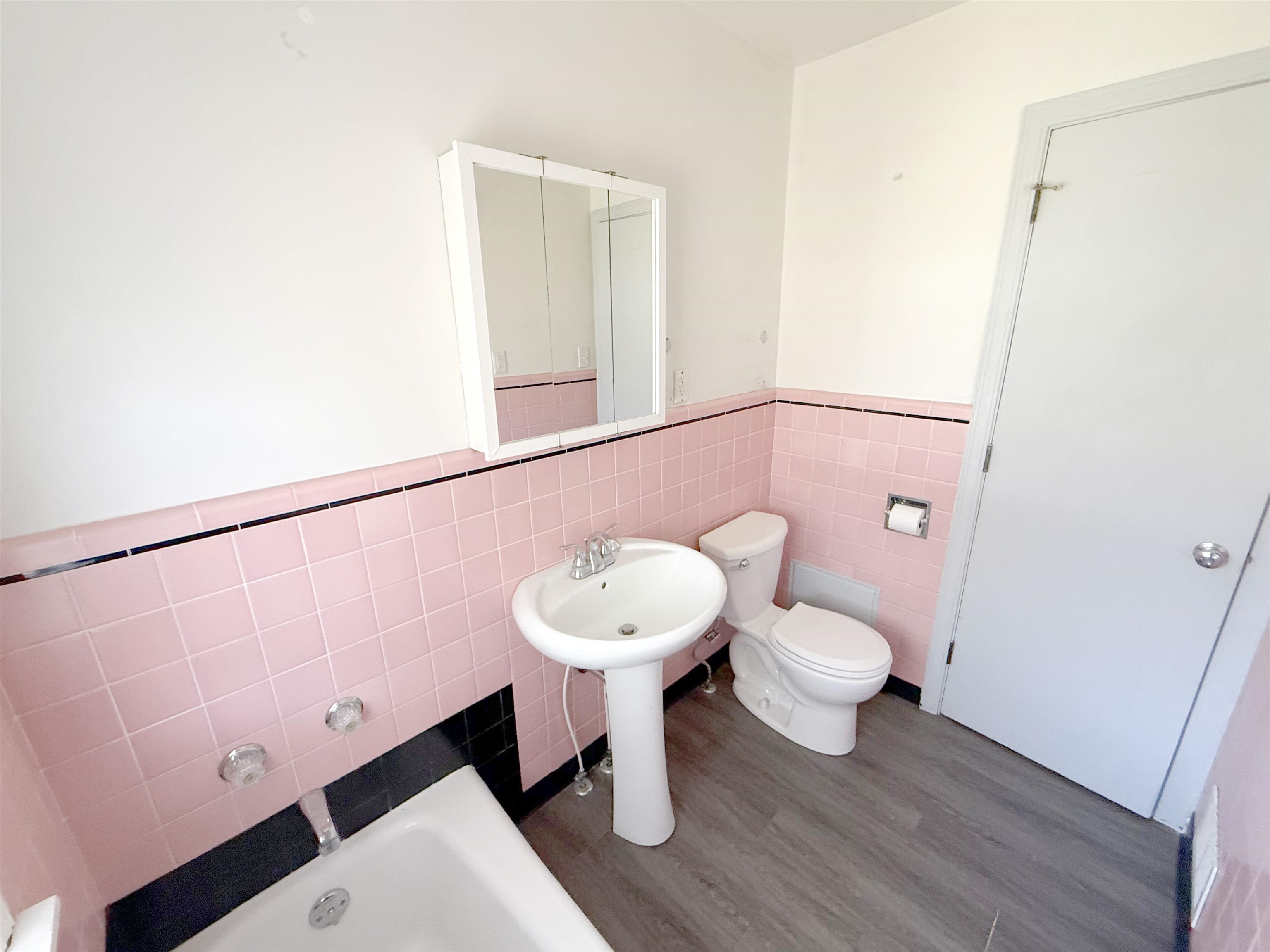 1811 9th Ave, Kearney, Nebraska 68845, 3 Bedroom Bedrooms, ,2 BathroomBathrooms,Residential,for Sale,1811 9th Ave,20261525