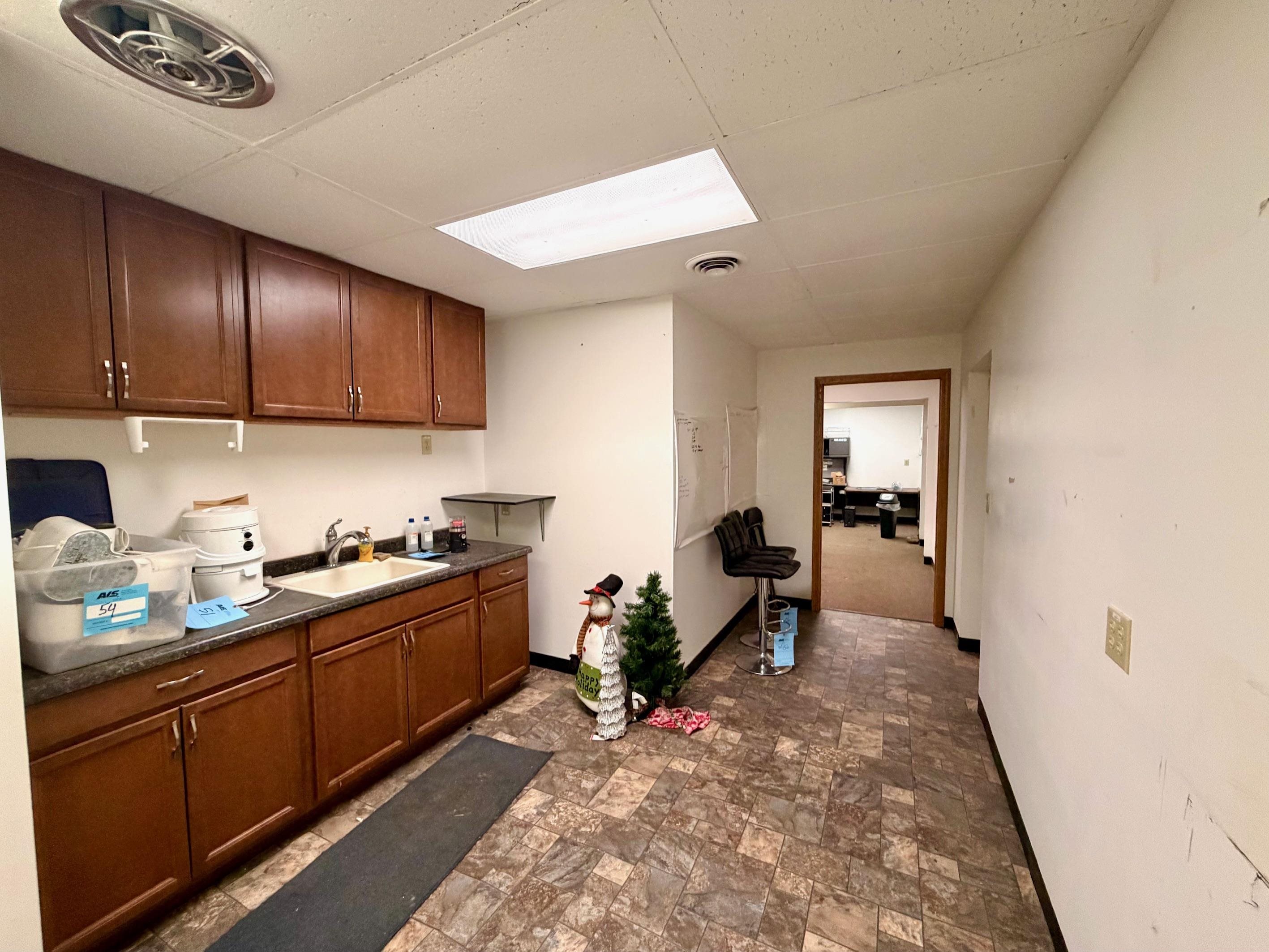 4303 E 39th Street, Kearney, Nebraska 68847-3902, ,10 BathroomBathrooms,Commercial/industrial,for Sale,4303 E 39th Street,20260360