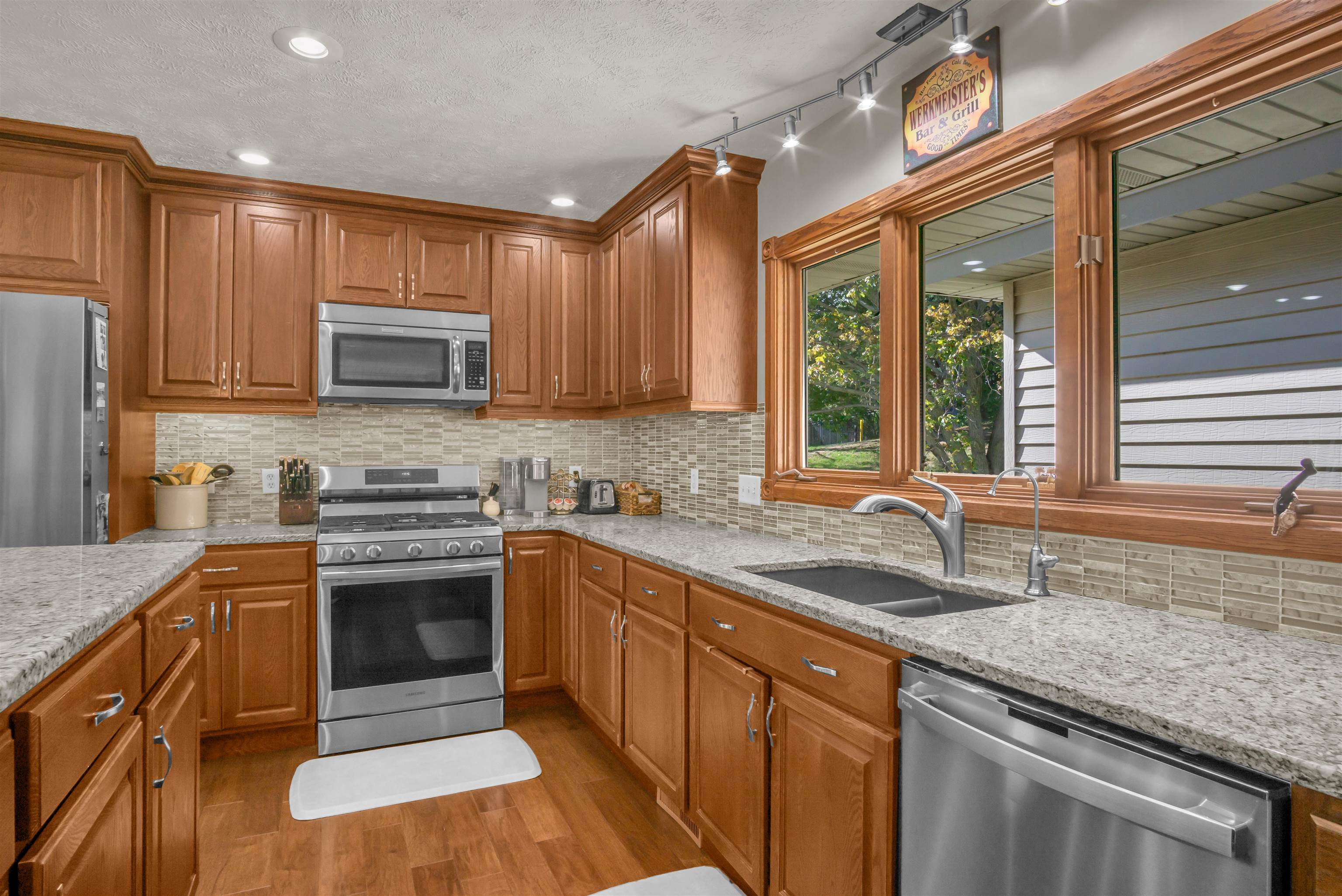 10 Red Fox Lane, Kearney, Nebraska 68845-0000, 4 Bedroom Bedrooms, ,3 BathroomBathrooms,Residential,for Sale,10 Red Fox Lane,20261532
