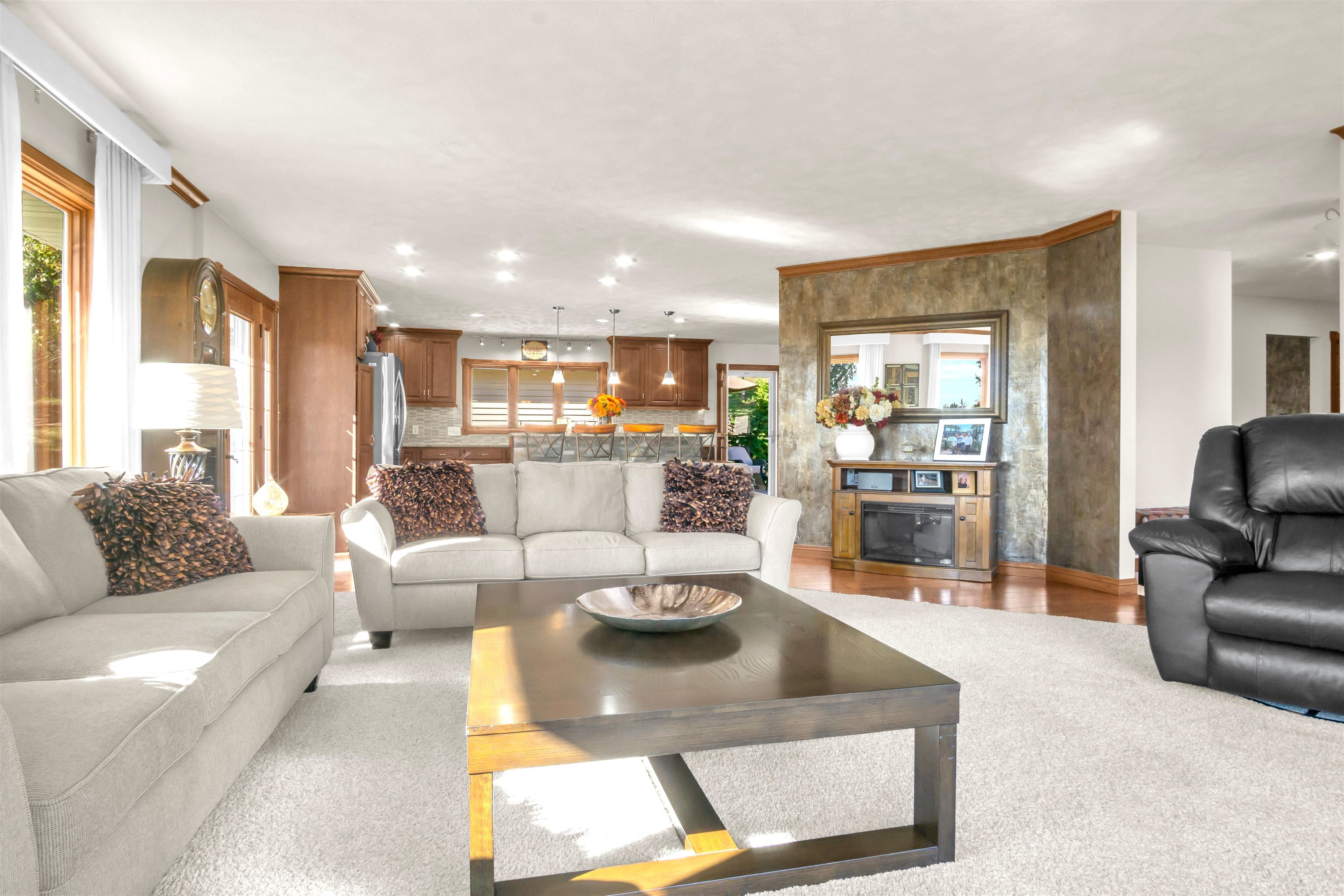 10 Red Fox Lane, Kearney, Nebraska 68845-0000, 4 Bedroom Bedrooms, ,3 BathroomBathrooms,Residential,for Sale,10 Red Fox Lane,20261532