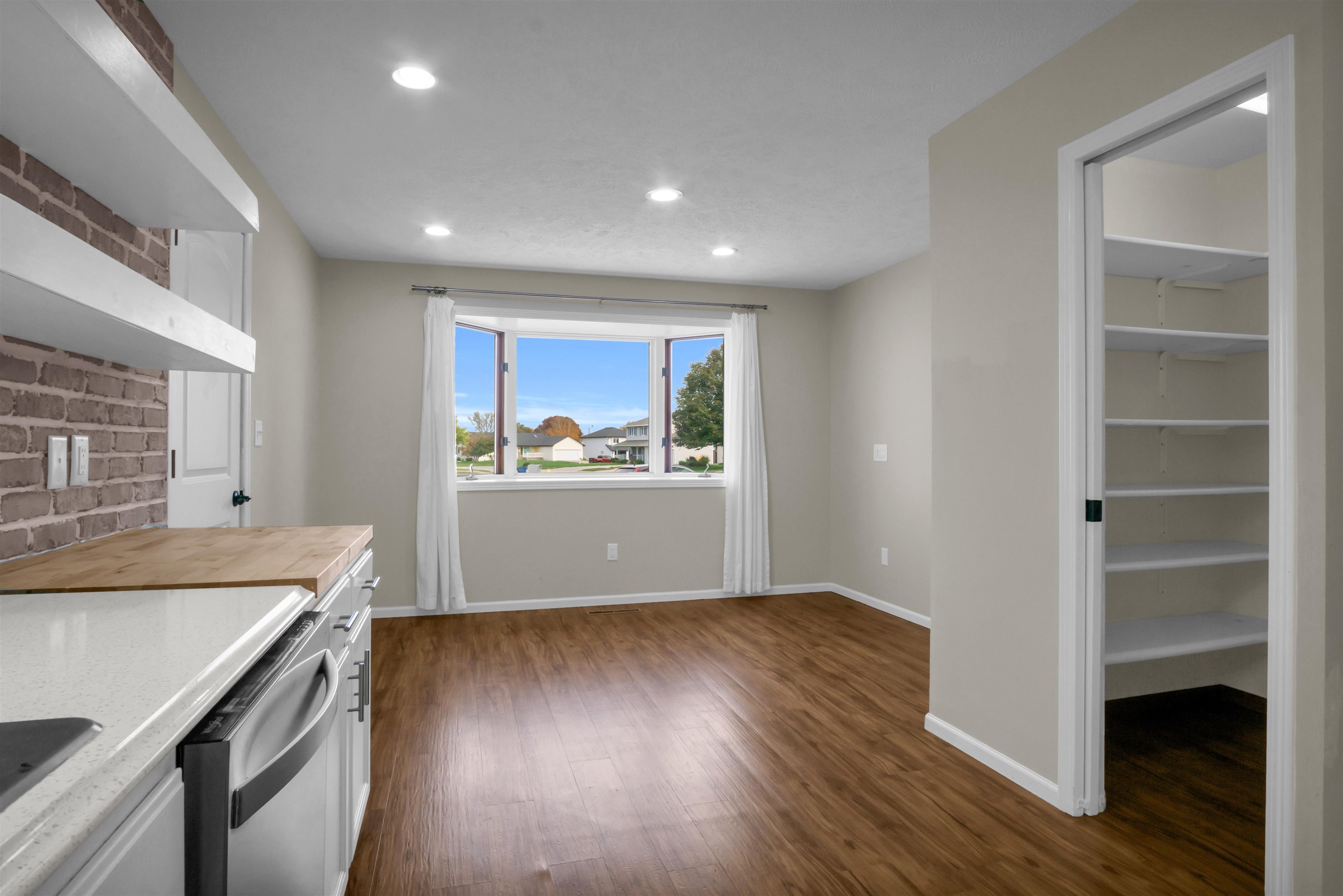 719 E 48th Street, Kearney, Nebraska 68847, 5 Bedroom Bedrooms, ,3 BathroomBathrooms,Residential,for Sale,719 E 48th Street,20261542