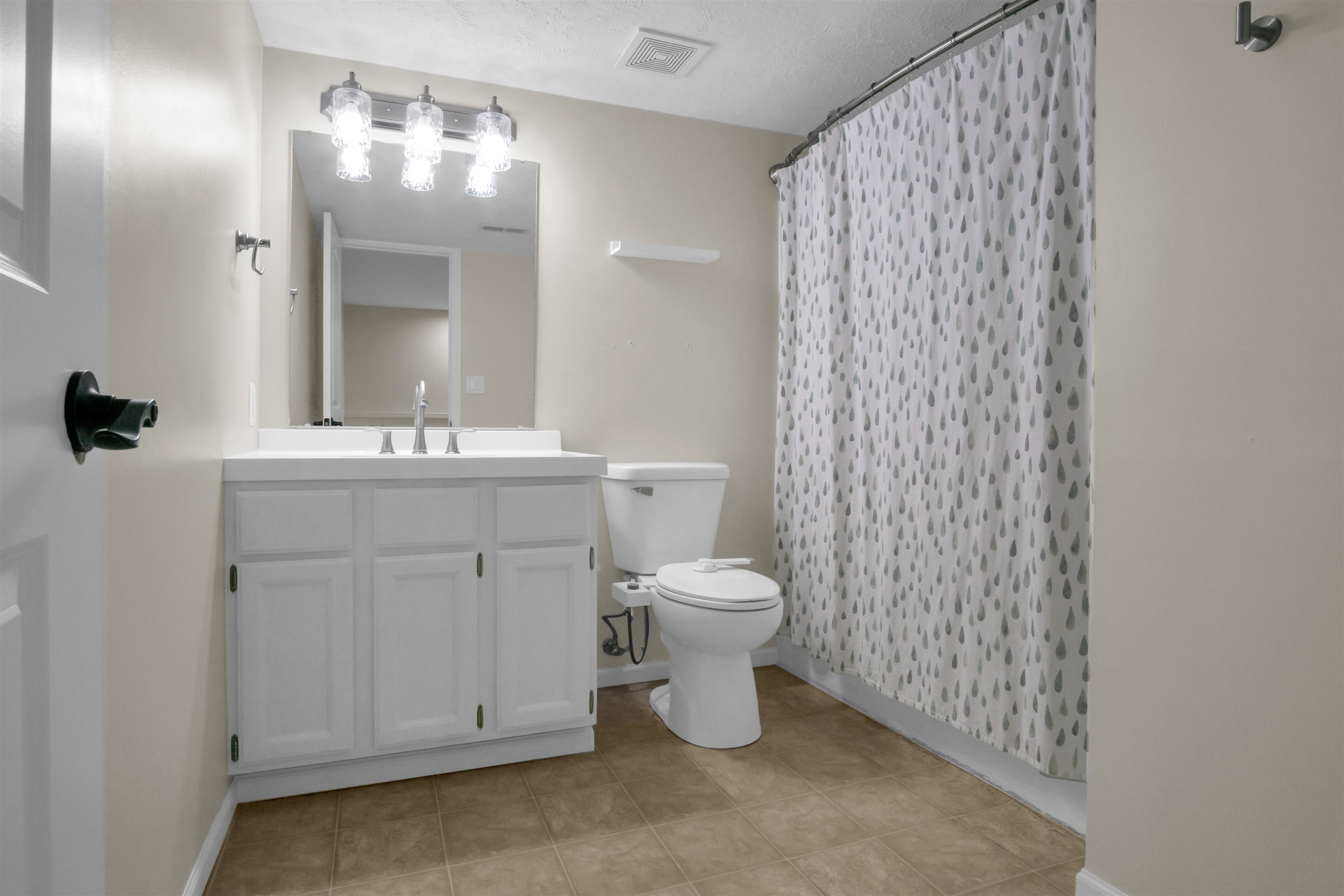 719 E 48th Street, Kearney, Nebraska 68847, 5 Bedroom Bedrooms, ,3 BathroomBathrooms,Residential,for Sale,719 E 48th Street,20261542