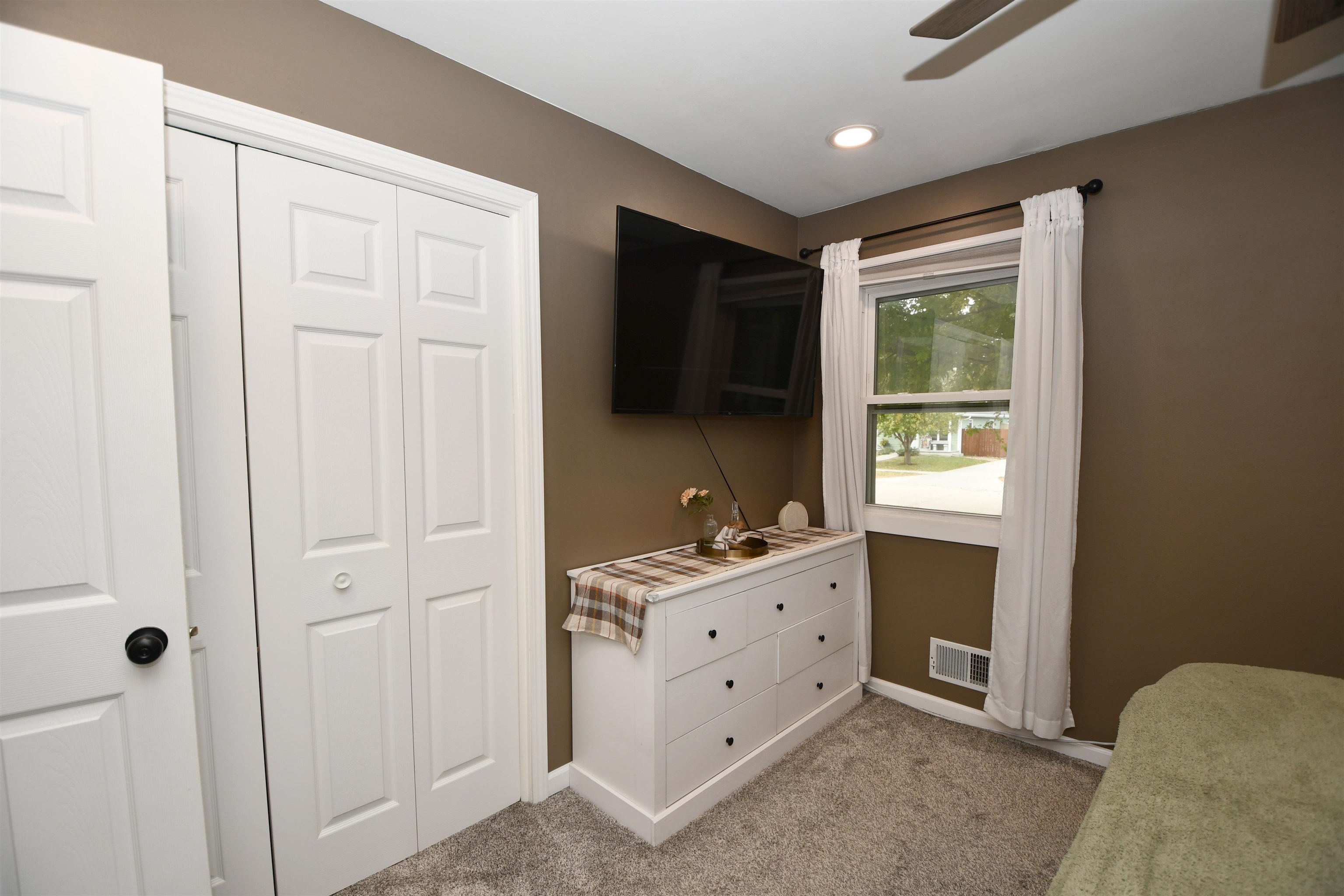 1415 4th Avenue, Kearney, Nebraska 68845-000, 3 Bedroom Bedrooms, ,2 BathroomBathrooms,Residential,for Sale,1415 4th Avenue,20261555