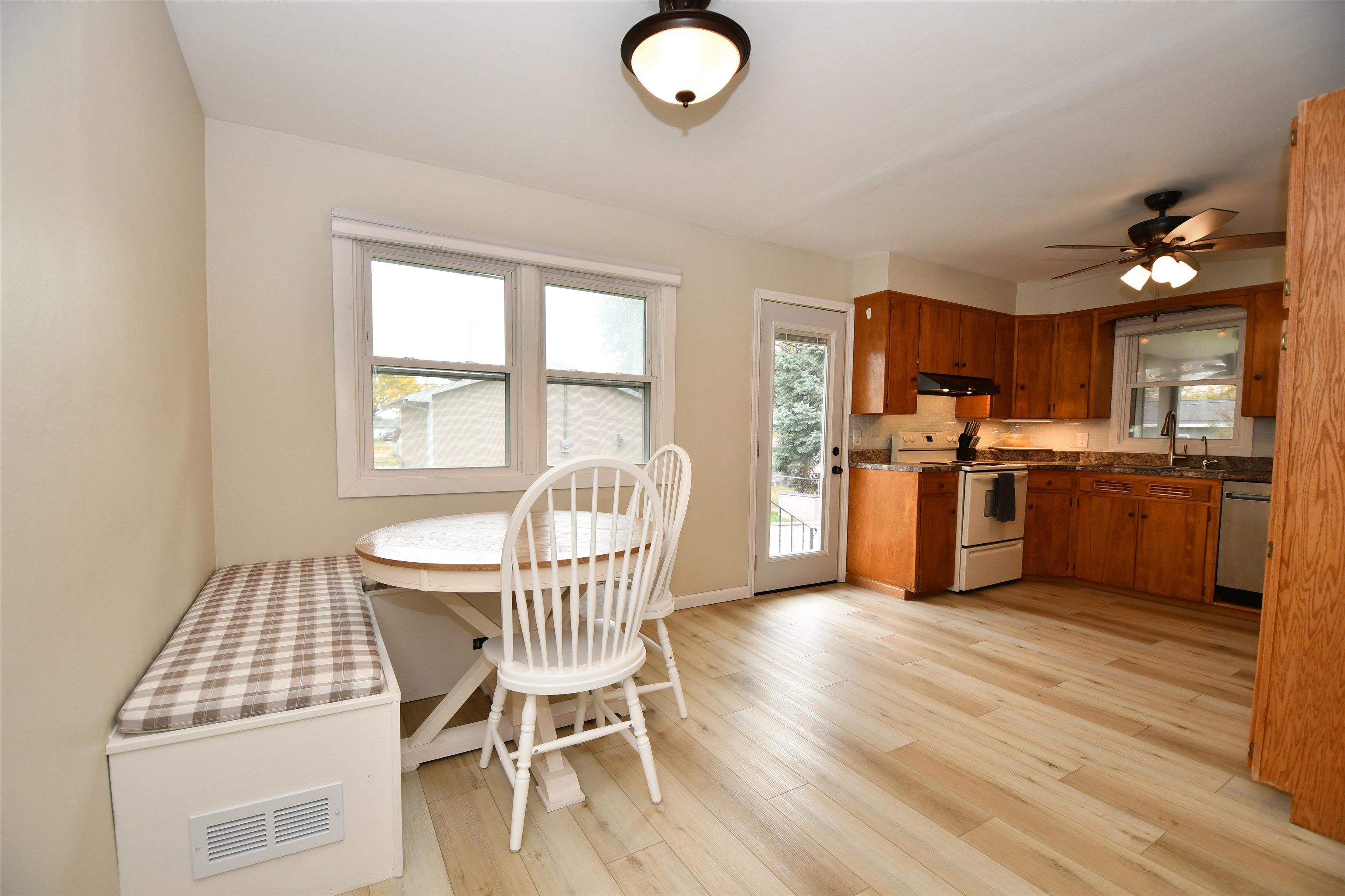 1415 4th Avenue, Kearney, Nebraska 68845-000, 3 Bedroom Bedrooms, ,2 BathroomBathrooms,Residential,for Sale,1415 4th Avenue,20261555