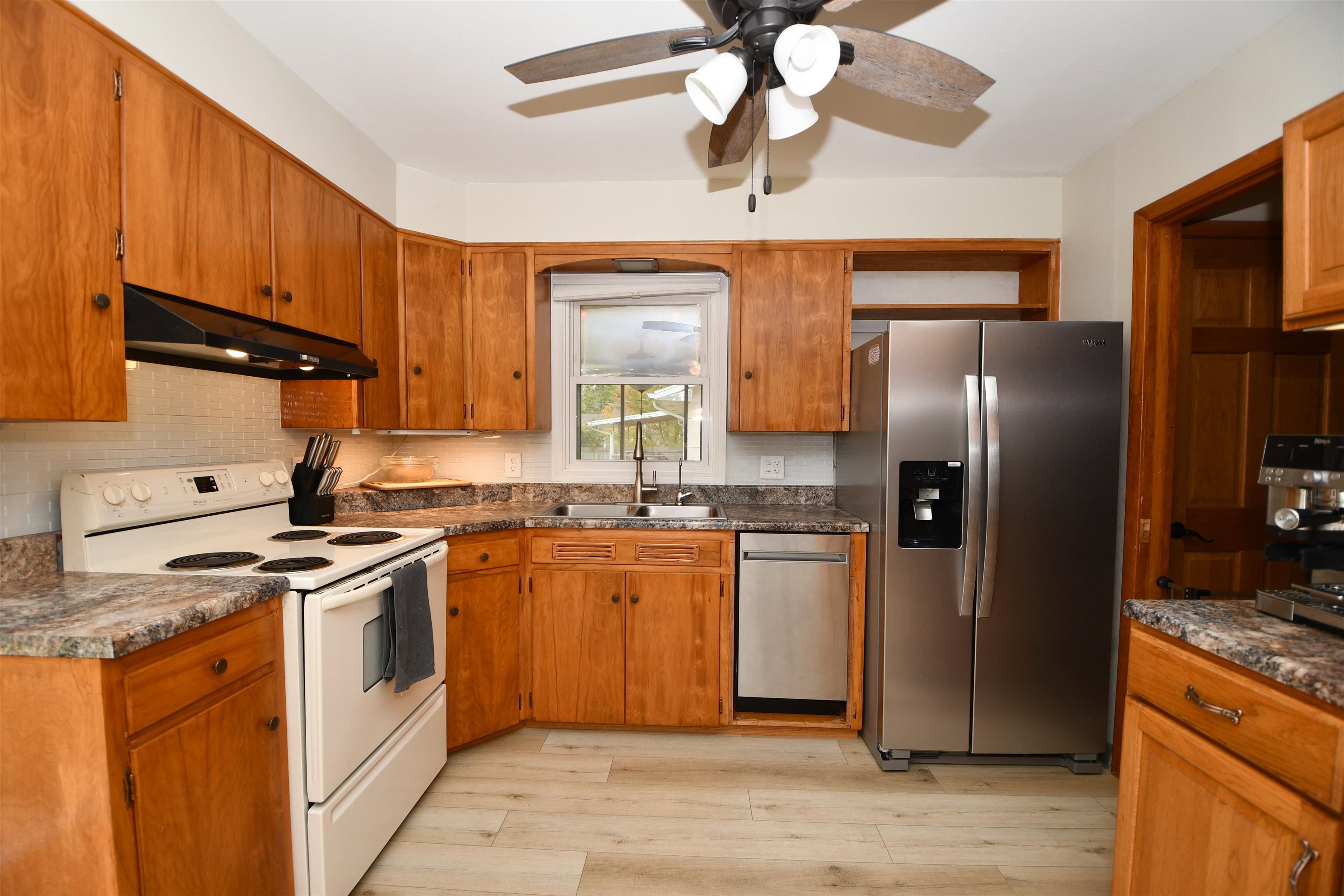 1415 4th Avenue, Kearney, Nebraska 68845-000, 3 Bedroom Bedrooms, ,2 BathroomBathrooms,Residential,for Sale,1415 4th Avenue,20261555