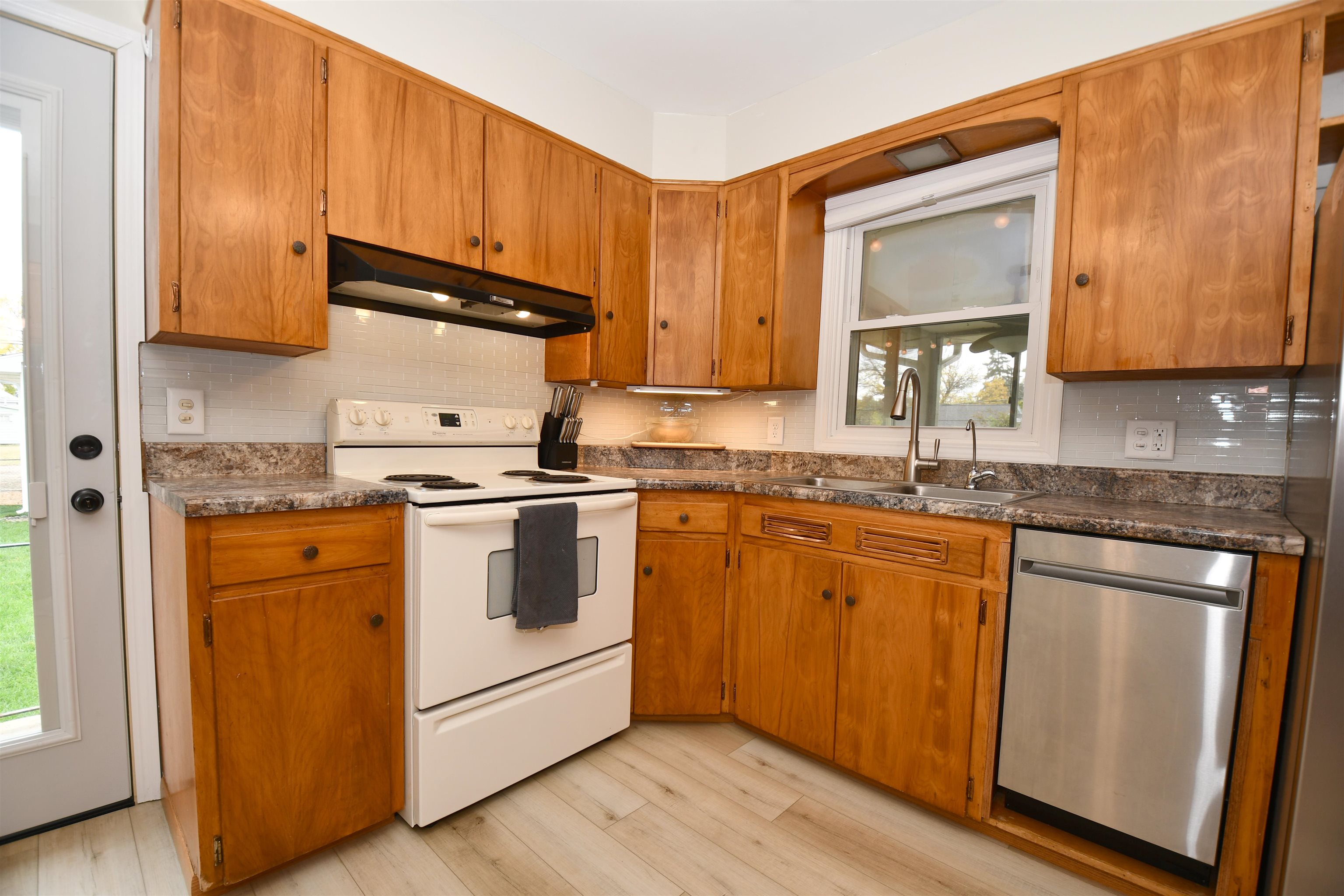 1415 4th Avenue, Kearney, Nebraska 68845-000, 3 Bedroom Bedrooms, ,2 BathroomBathrooms,Residential,for Sale,1415 4th Avenue,20261555