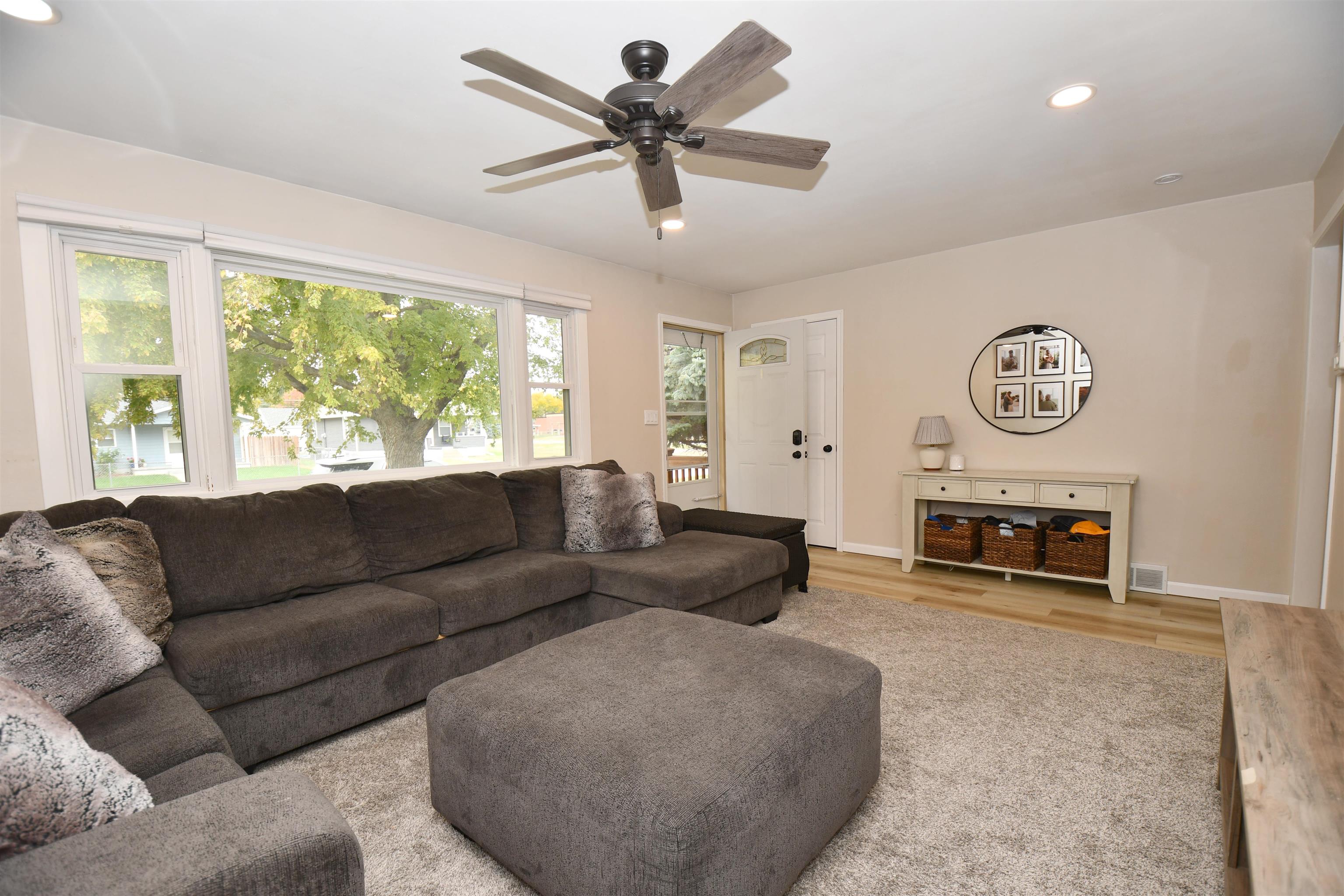 1415 4th Avenue, Kearney, Nebraska 68845-000, 3 Bedroom Bedrooms, ,2 BathroomBathrooms,Residential,for Sale,1415 4th Avenue,20261555