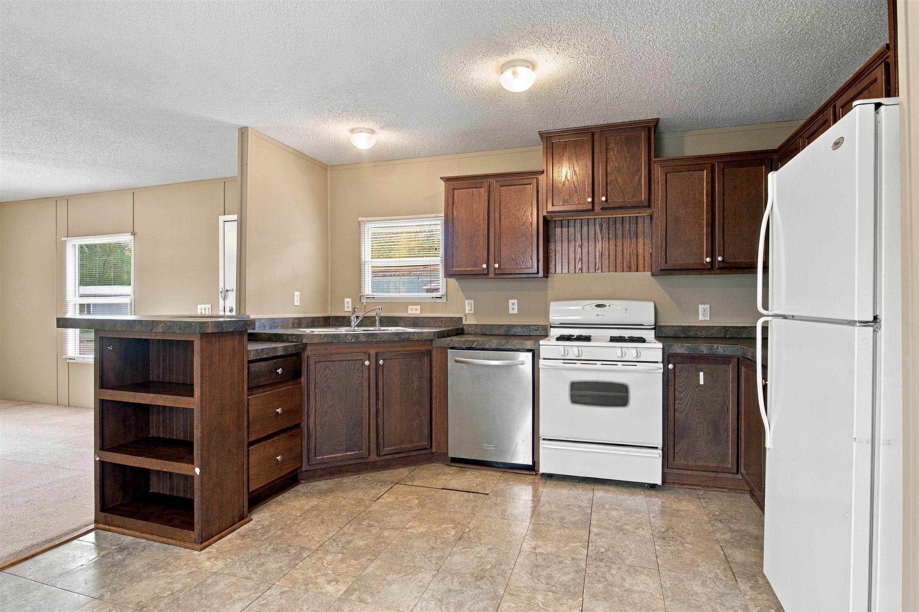 2900 Grand Avenue #335, Kearney, Nebraska 68847, 3 Bedroom Bedrooms, ,2 BathroomBathrooms,Residential,for Sale,2900 Grand Avenue #335,20261557