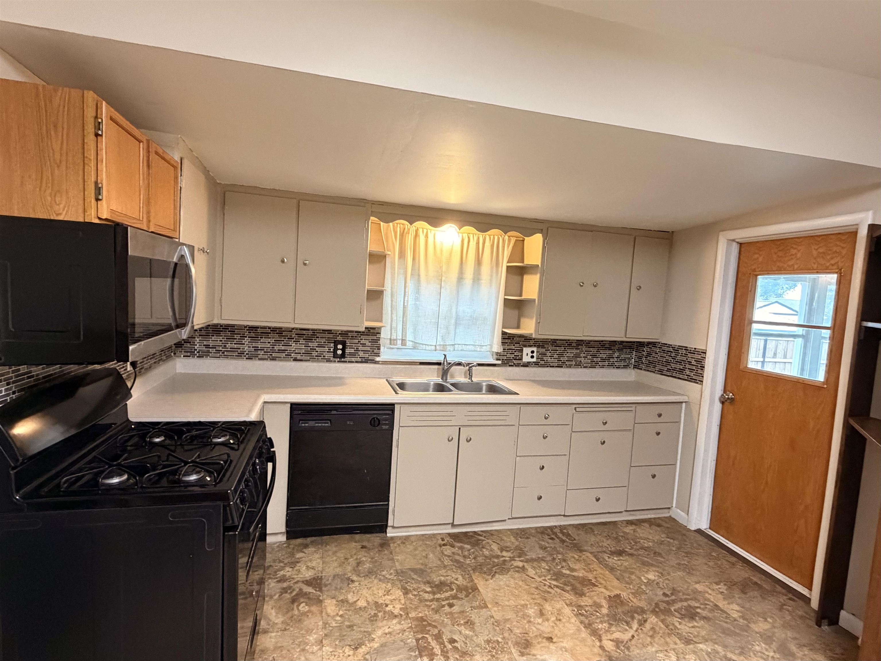 318 N Main Street, Litchfield, Nebraska 68852, 3 Bedroom Bedrooms, ,1 BathroomBathrooms,Residential,for Sale,318 N Main Street,20261558