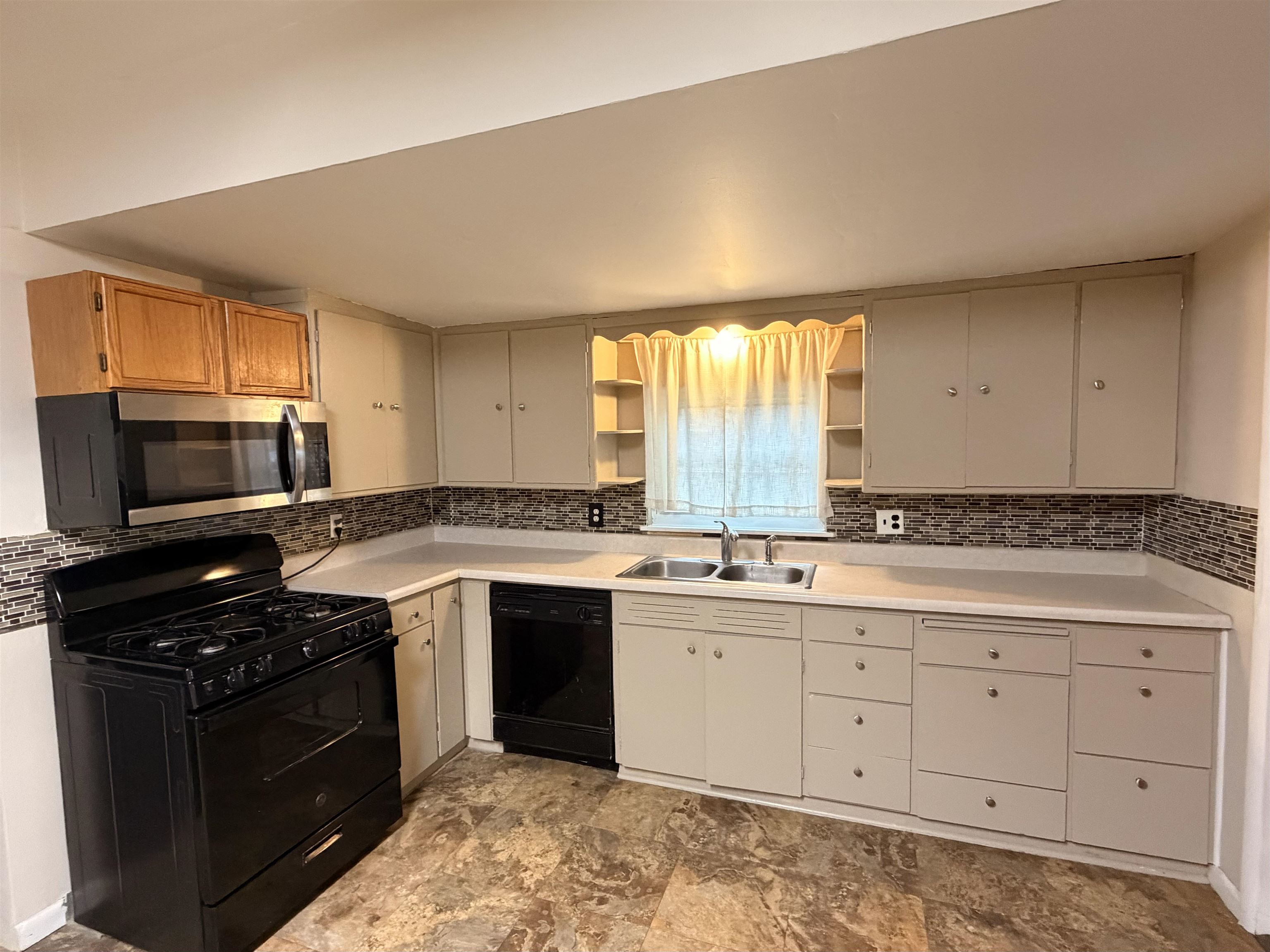 318 N Main Street, Litchfield, Nebraska 68852, 3 Bedroom Bedrooms, ,1 BathroomBathrooms,Residential,for Sale,318 N Main Street,20261558