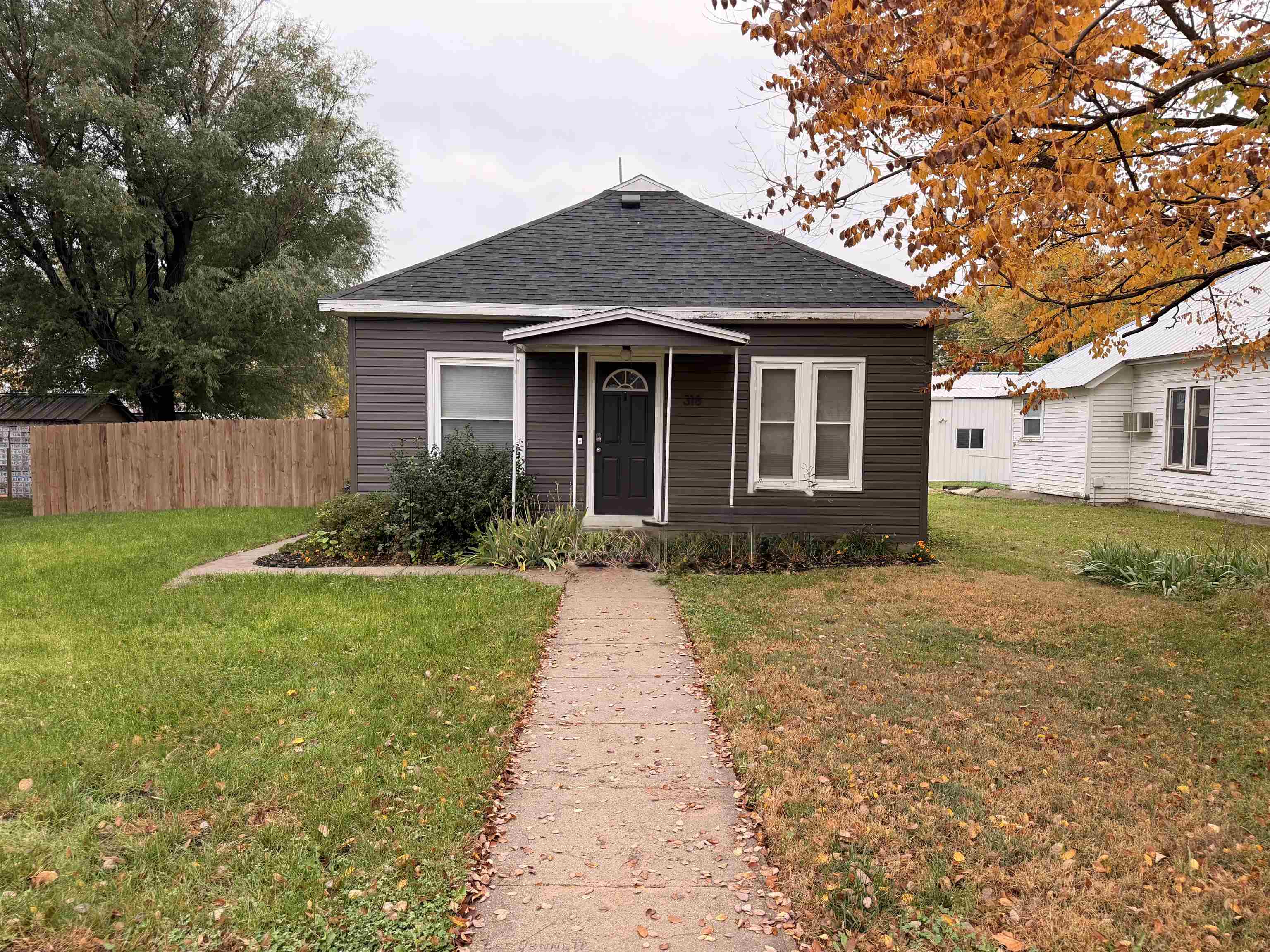 318 N Main Street, Litchfield, Nebraska 68852, 3 Bedroom Bedrooms, ,1 BathroomBathrooms,Residential,for Sale,318 N Main Street,20261558