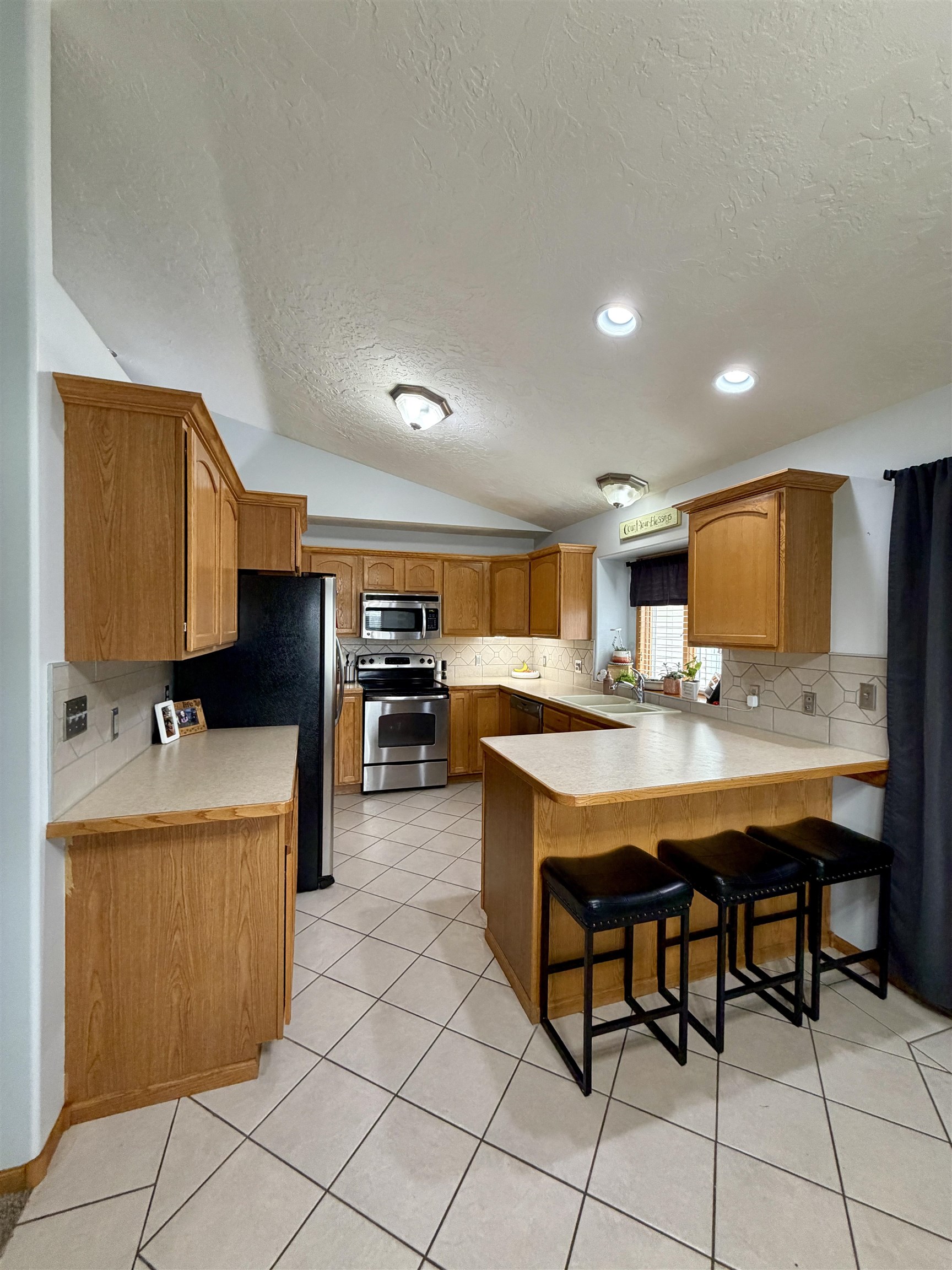 1103 17th Avenue, Kearney, Nebraska 68845, 5 Bedroom Bedrooms, ,2 BathroomBathrooms,Residential,for Sale,1103 17th Avenue,20261560