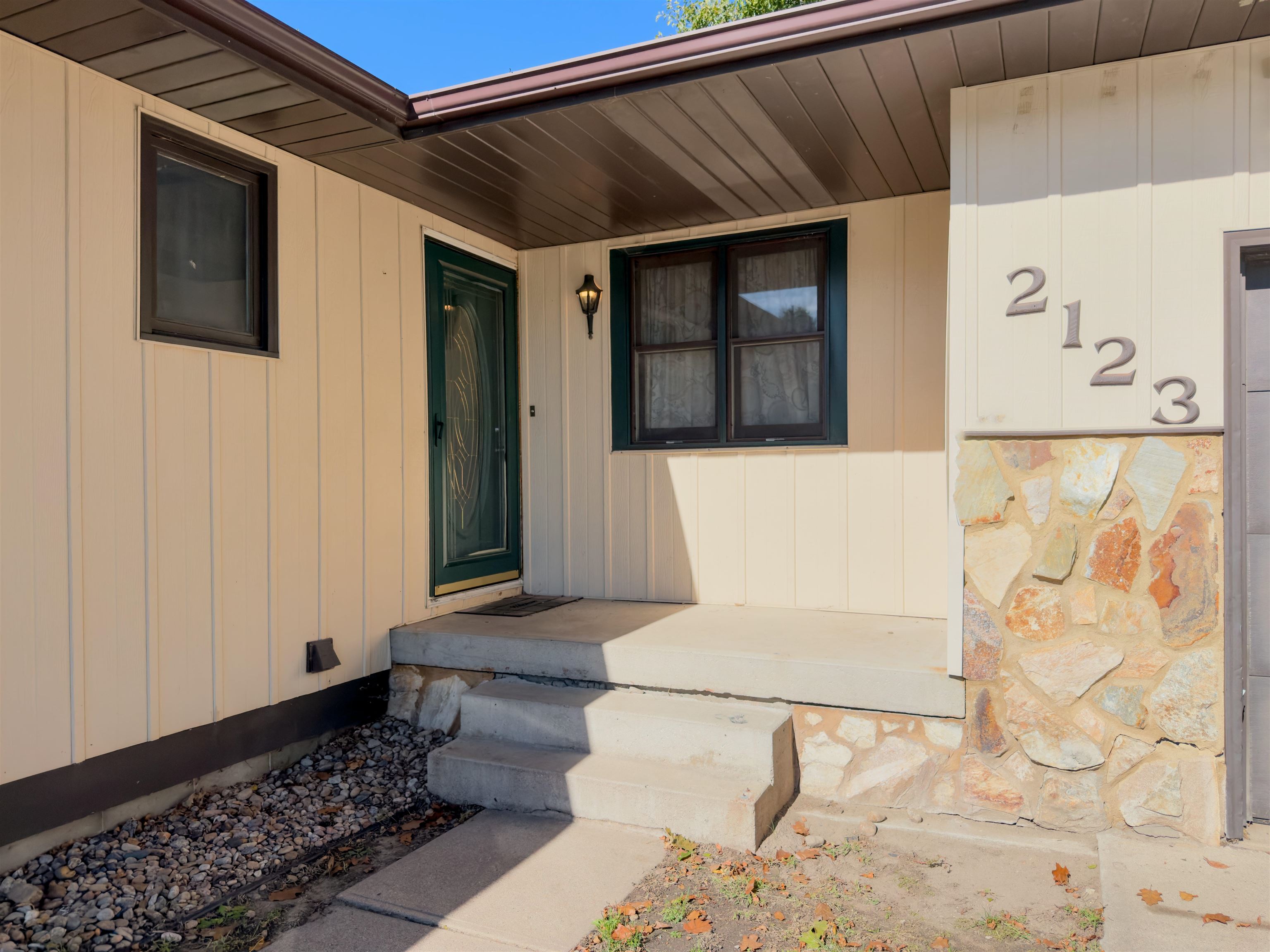 2123 W 37th Street, Kearney, Nebraska 68847, 4 Bedroom Bedrooms, ,3 BathroomBathrooms,Residential,for Sale,2123 W 37th Street,20261565