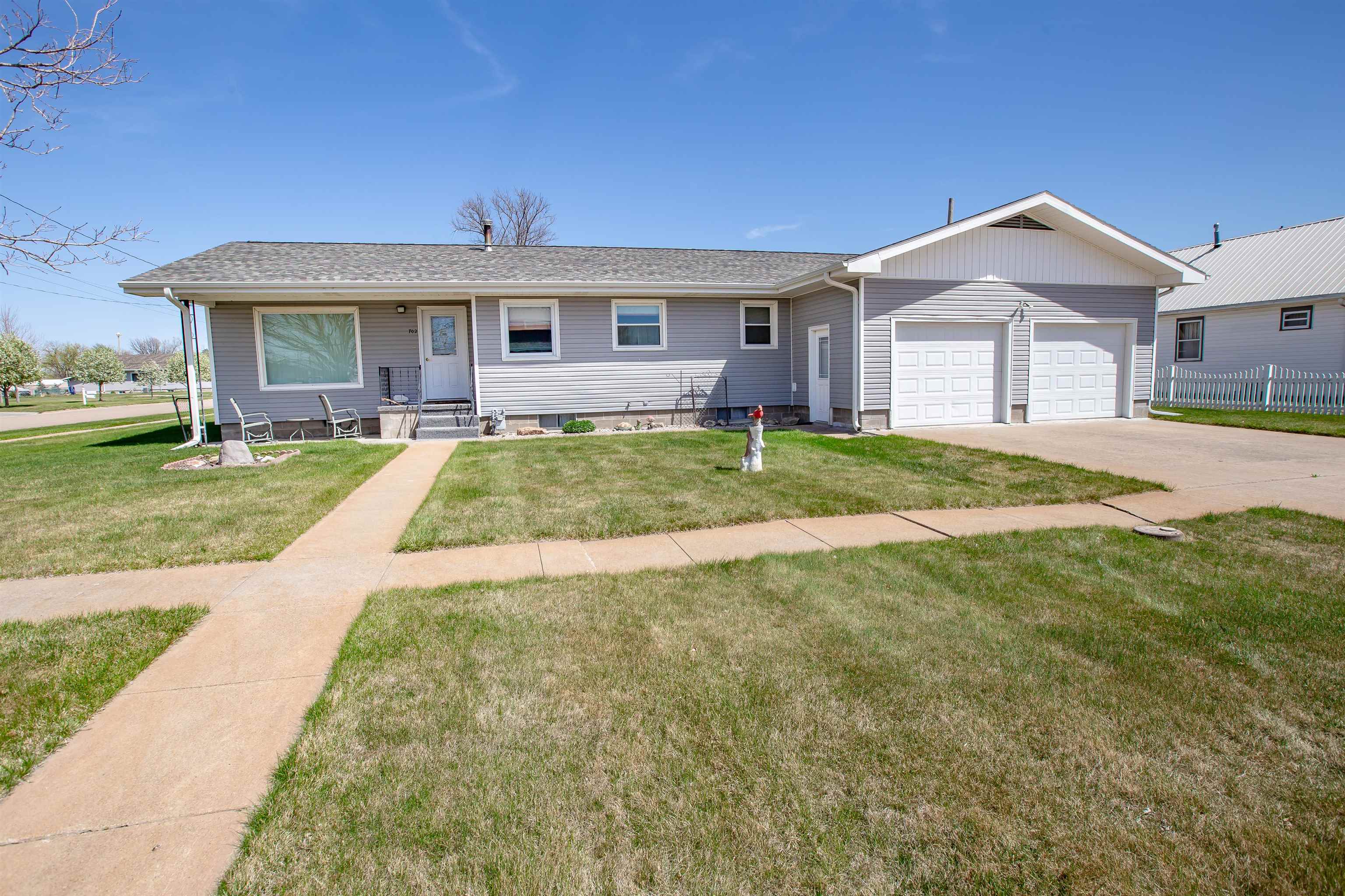 702 17th Avenue, Franklin, Nebraska 68939, 3 Bedrooms Bedrooms, ,2 BathroomsBathrooms,Residential,for Sale,702 17th Avenue,20250432