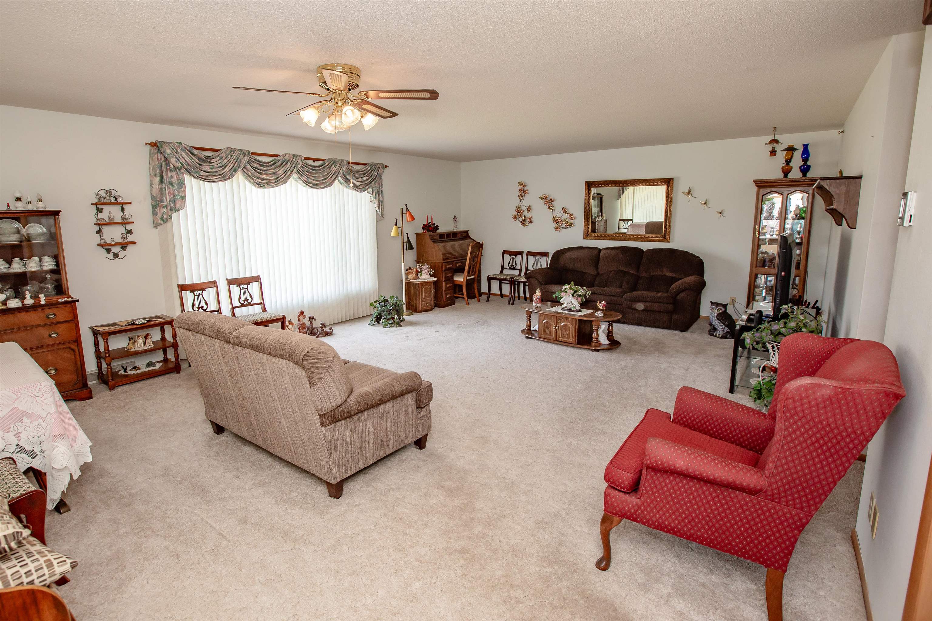702 17th Avenue, Franklin, Nebraska 68939, 3 Bedrooms Bedrooms, ,2 BathroomsBathrooms,Residential,for Sale,702 17th Avenue,20250432
