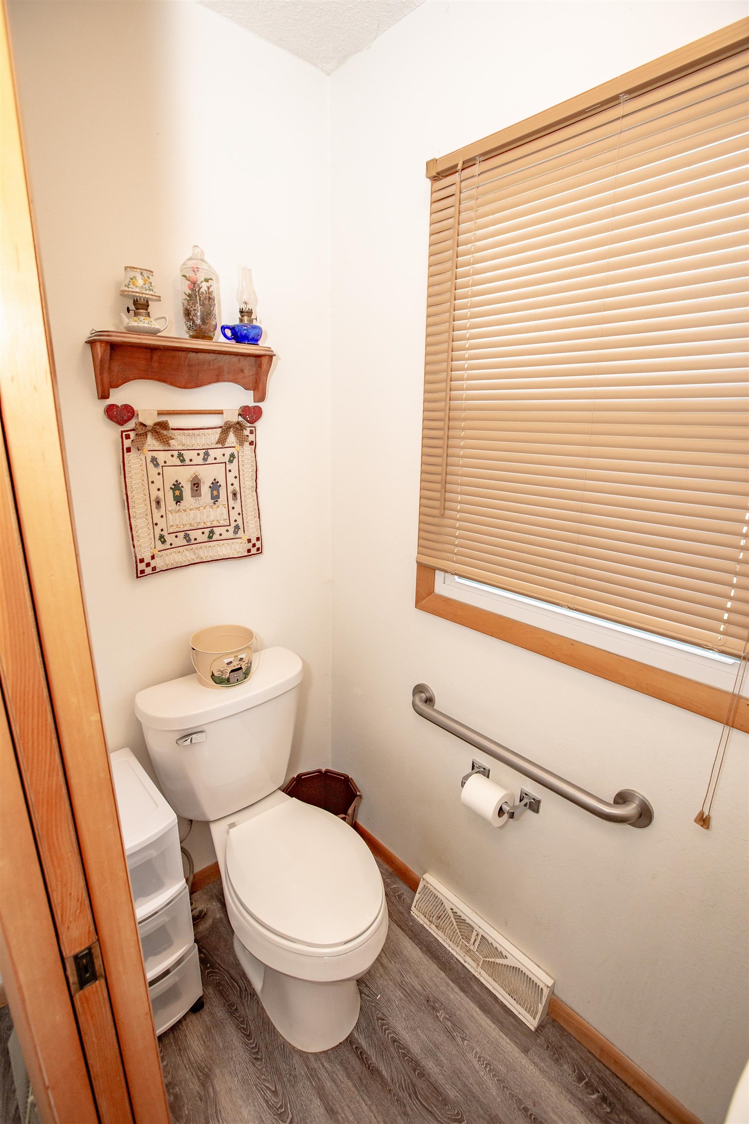 702 17th Avenue, Franklin, Nebraska 68939, 3 Bedrooms Bedrooms, ,2 BathroomsBathrooms,Residential,for Sale,702 17th Avenue,20250432