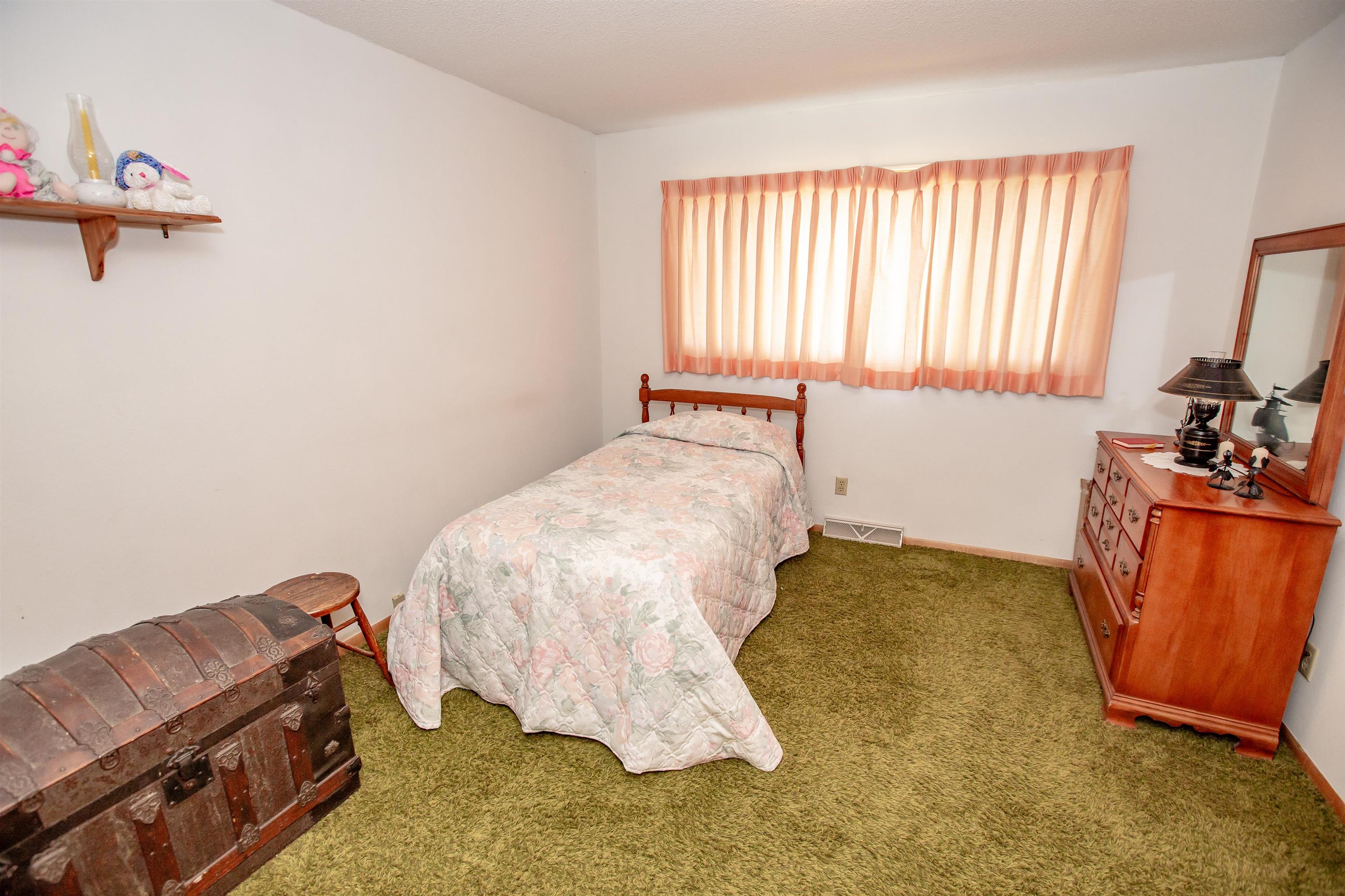 702 17th Avenue, Franklin, Nebraska 68939, 3 Bedrooms Bedrooms, ,2 BathroomsBathrooms,Residential,for Sale,702 17th Avenue,20250432